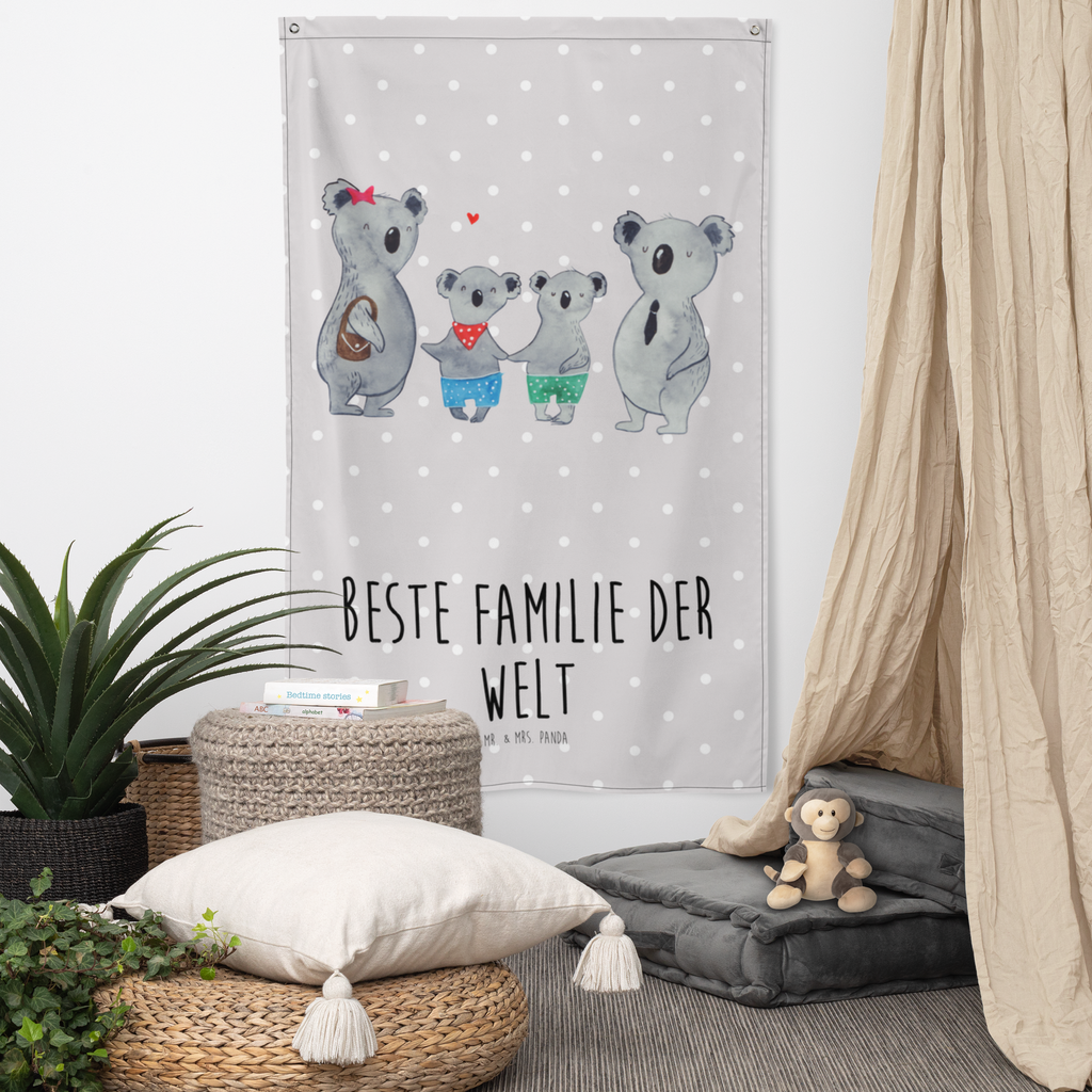 Wandteppich Koala Familie zwei Wandbehang, Dekoration, Boho, Wandteppich, Wandtuch, Wanddeko, Tapisserie, Tapestry, Wandbild, Textil-Kunst, Schmuck-Wandbehang, Wand Deko, Kinderzimmer, Kinderzimmer Wand, Kinderzimmer Deko, Kinderzimmer Wanddeko, Familie, Vatertag, Muttertag, Bruder, Schwester, Mama, Papa, Oma, Opa, Koala, Koalabär, beste Familie, Familienzeit, Familienleben, Koalafamilie, Lieblingsfamilie