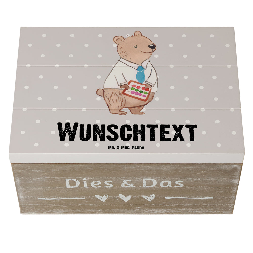 Personalisierte Holzkiste Bankangestellter Herz Holzkiste mit Namen, Kiste mit Namen, Schatzkiste mit Namen, Truhe mit Namen, Schatulle mit Namen, Erinnerungsbox mit Namen, Erinnerungskiste, mit Namen, Dekokiste mit Namen, Aufbewahrungsbox mit Namen, Holzkiste Personalisiert, Kiste Personalisiert, Schatzkiste Personalisiert, Truhe Personalisiert, Schatulle Personalisiert, Erinnerungsbox Personalisiert, Erinnerungskiste Personalisiert, Dekokiste Personalisiert, Aufbewahrungsbox Personalisiert, Geschenkbox personalisiert, GEschenkdose personalisiert, Beruf, Ausbildung, Jubiläum, Abschied, Rente, Kollege, Kollegin, Geschenk, Schenken, Arbeitskollege, Mitarbeiter, Firma, Danke, Dankeschön, Bankangestellter, Bankfachmann, Bänker, Bankberater