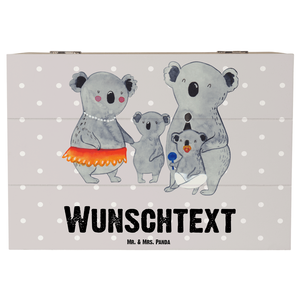 Personalisierte Holzkiste Koala Familie Holzkiste mit Namen, Kiste mit Namen, Schatzkiste mit Namen, Truhe mit Namen, Schatulle mit Namen, Erinnerungsbox mit Namen, Erinnerungskiste, mit Namen, Dekokiste mit Namen, Aufbewahrungsbox mit Namen, Holzkiste Personalisiert, Kiste Personalisiert, Schatzkiste Personalisiert, Truhe Personalisiert, Schatulle Personalisiert, Erinnerungsbox Personalisiert, Erinnerungskiste Personalisiert, Dekokiste Personalisiert, Aufbewahrungsbox Personalisiert, Geschenkbox personalisiert, GEschenkdose personalisiert, Familie, Vatertag, Muttertag, Bruder, Schwester, Mama, Papa, Oma, Opa, Koala, Koalas, Family, Kinder, Geschwister, Familienleben