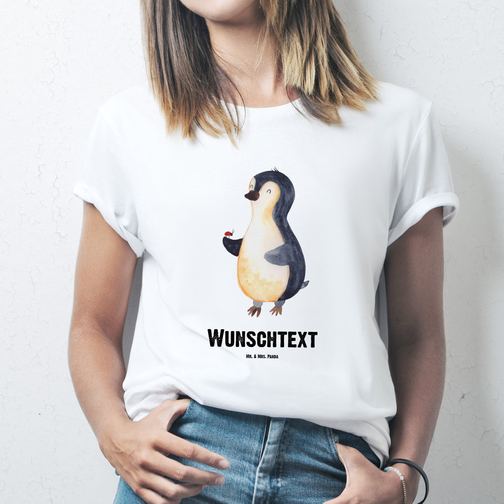 Personalisiertes T-Shirt Pinguin Marienkäfer T-Shirt Personalisiert, T-Shirt mit Namen, T-Shirt mit Aufruck, Männer, Frauen, Wunschtext, Bedrucken, Pinguin, Pinguine, Marienkäfer, Liebe, Wunder, Glück, Freude, Lebensfreude