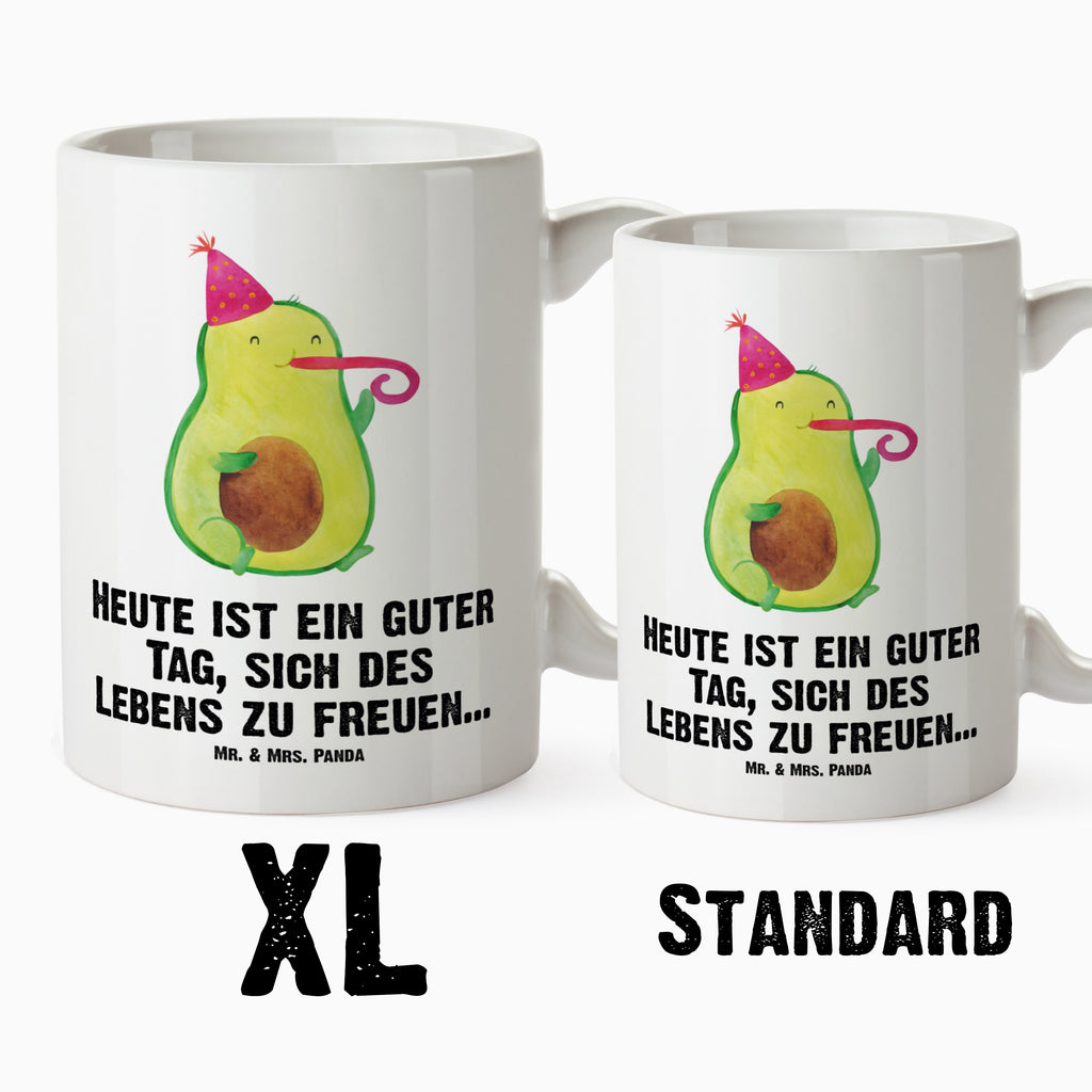 XL Tasse Avocado Feier XL Tasse, Große Tasse, Grosse Kaffeetasse, XL Becher, XL Teetasse, spülmaschinenfest, Jumbo Tasse, Groß, Avocado, Veggie, Vegan, Gesund, Party, Feierlichkeit, Feier, Fete, Geburtstag, Gute Laune, Tröte