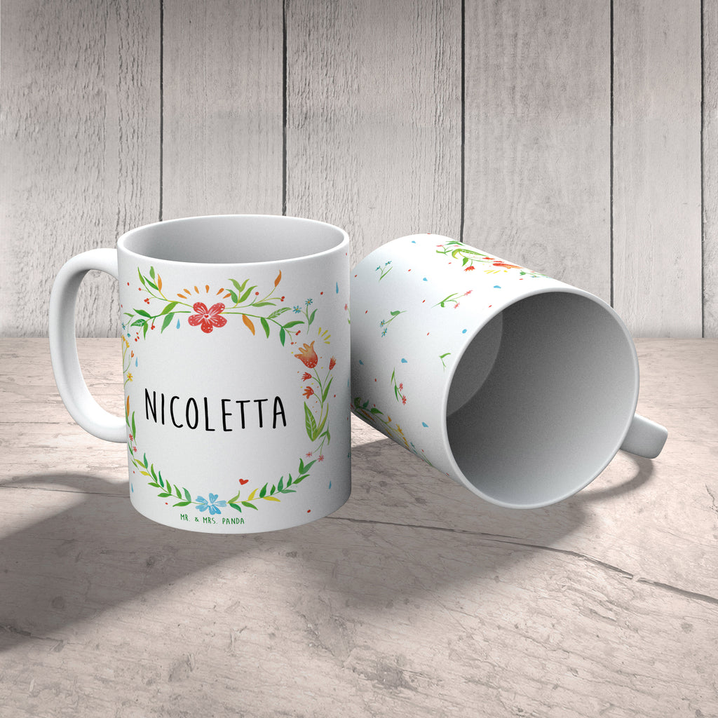 Tasse Design Frame Barfuß Wiese Nicoletta Tasse, Kaffeetasse, Teetasse, Becher, Kaffeebecher, Teebecher, Keramiktasse, Porzellantasse, Büro Tasse, Geschenk Tasse, Tasse Sprüche, Tasse Motive, Kaffeetassen, Tasse bedrucken, Designer Tasse, Cappuccino Tassen, Schöne Teetassen, Geschenk