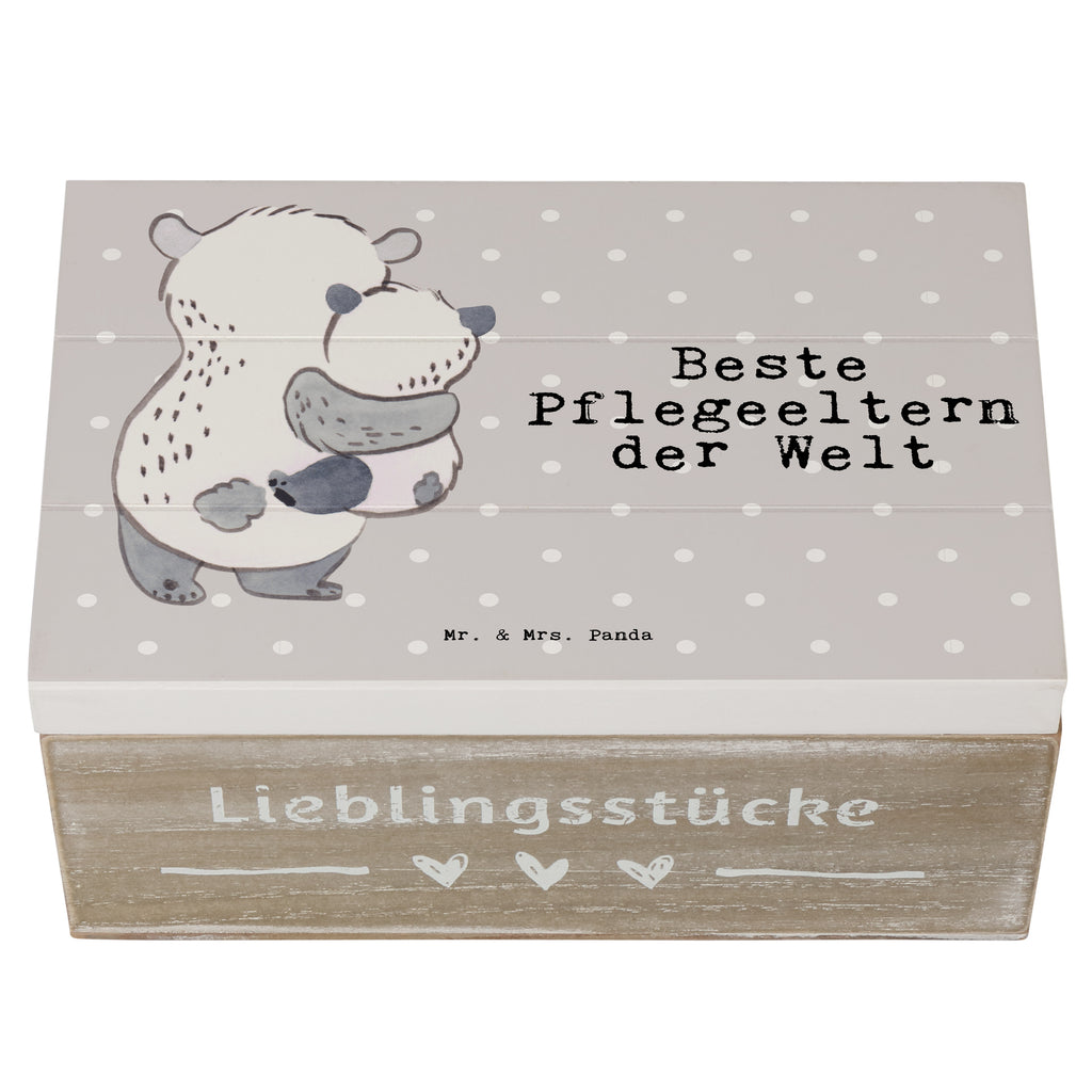 Holzkiste Panda Beste Pflegeeltern der Welt Holzkiste, Kiste, Schatzkiste, Truhe, Schatulle, XXL, Erinnerungsbox, Erinnerungskiste, Dekokiste, Aufbewahrungsbox, Geschenkbox, Geschenkdose, für, Dankeschön, Geschenk, Schenken, Geburtstag, Geburtstagsgeschenk, Geschenkidee, Danke, Bedanken, Mitbringsel, Freude machen, Geschenktipp, Pflegeeltern, Pflegekind, Adoption, Eltern, Mama, Papa, Mami, Papi, Familie, Elternpaar, Mama und Papa