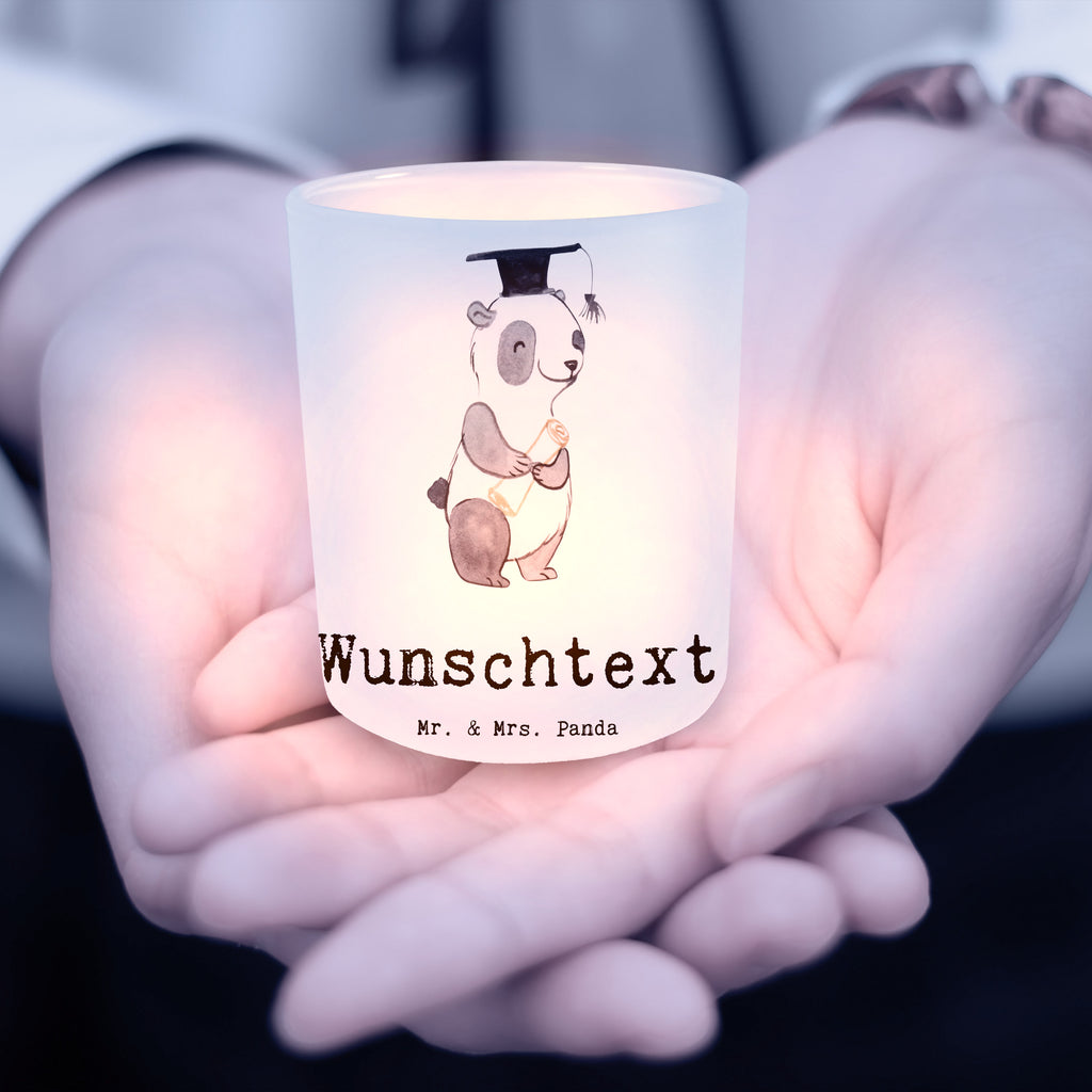 Personalisiertes Windlicht Panda Bester Student der Welt Personalisiertes Windlicht, Personalisiertes Windlicht Glas, Personalisiertes Teelichtglas, Personalisierter Teelichthalter, Personalisiertes Kerzenglas, Personalisierte Kerze, Personalisiertes Teelicht, Windlicht mit Namen, Windlicht Glas mit Namen, Teelichtglas mit Namen, Teelichthalter mit Namen, Teelichter mit Namen, Kerzenglas mit Namen, Kerze mit Namen, Teelicht mit Namen, Namenspersonalisierung, Name, selbst gestalten, Wunschtext, Bedrucken, für, Dankeschön, Geschenk, Schenken, Geburtstag, Geburtstagsgeschenk, Geschenkidee, Danke, Bedanken, Mitbringsel, Freude machen, Geschenktipp, Student, Studium, Sohn, Spaß, Musterschüler, lustig, Studienabschluss, witzig, Universität, Abschluss, Alumni, Uni, Studenten, Hochschule