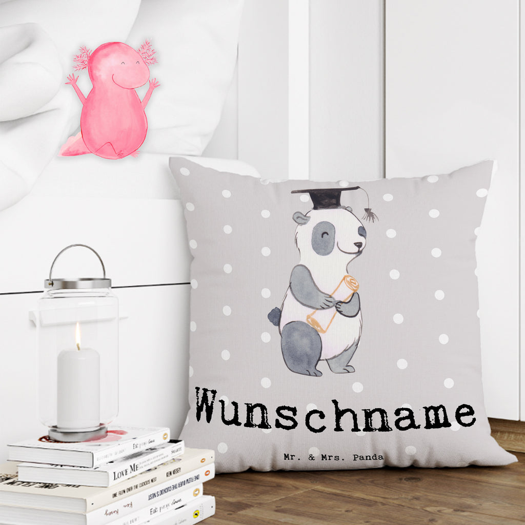 Personalisiertes Kissen Panda Beste Studentin der Welt Kissen, personalisiert, Name, Wunschname, bedrucken, Kopfkissen, für, Dankeschön, Geschenk, Schenken, Geburtstag, Geburtstagsgeschenk, Geschenkidee, Danke, Bedanken, Mitbringsel, Freude machen, Geschenktipp, Studentin, Studium, Tochter, Spaß, Musterschülerin, lustig, Studienabschluss, witzig, Universität, Abschluss, Alumni, Uni, Studenten, Hochschule