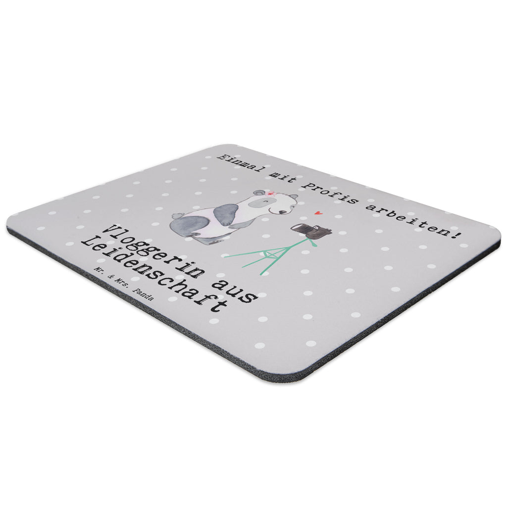 Mauspad Vloggerin aus Leidenschaft Mousepad, Computer zubehör, Büroausstattung, PC Zubehör, Arbeitszimmer, Mauspad, Einzigartiges Mauspad, Designer Mauspad, Mausunterlage, Mauspad Büro, Beruf, Ausbildung, Jubiläum, Abschied, Rente, Kollege, Kollegin, Geschenk, Schenken, Arbeitskollege, Mitarbeiter, Firma, Danke, Dankeschön