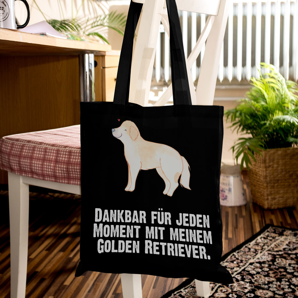 Tragetasche Golden Retriever Moment Beuteltasche, Beutel, Einkaufstasche, Jutebeutel, Stoffbeutel, Tasche, Shopper, Umhängetasche, Strandtasche, Schultertasche, Stofftasche, Tragetasche, Badetasche, Jutetasche, Einkaufstüte, Laptoptasche, Hund, Hunderasse, Rassehund, Hundebesitzer, Geschenk, Tierfreund, Schenken, Welpe, Golden Retriever, Goldie Hund