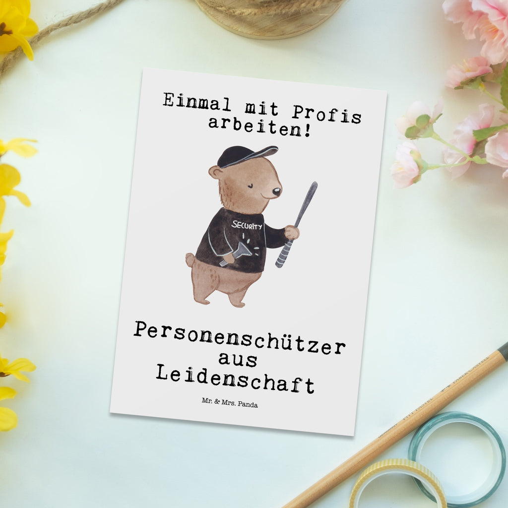 Postkarte Personenschützer aus Leidenschaft Postkarte, Karte, Geschenkkarte, Grußkarte, Einladung, Ansichtskarte, Geburtstagskarte, Einladungskarte, Dankeskarte, Ansichtskarten, Einladung Geburtstag, Einladungskarten Geburtstag, Beruf, Ausbildung, Jubiläum, Abschied, Rente, Kollege, Kollegin, Geschenk, Schenken, Arbeitskollege, Mitarbeiter, Firma, Danke, Dankeschön, Bodyguard, Personenschützer