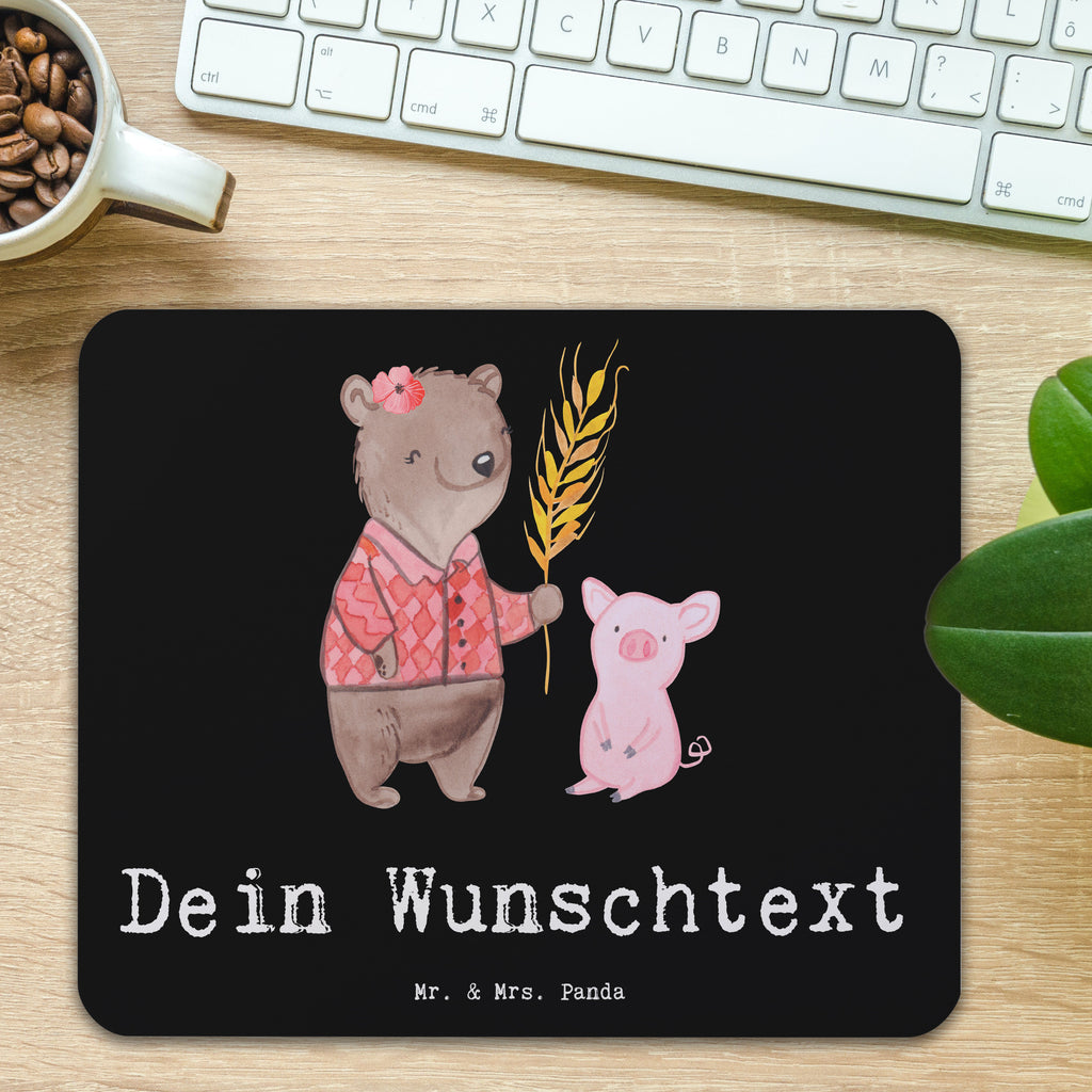 Personalisiertes Mauspad Bäuerin mit Herz Personalisiertes Mousepad, Personalisiertes Mouse Pad, Personalisiertes Mauspad, Mauspad mit Namen, Mousepad mit Namen, Mauspad bedrucken, Mousepad bedrucken, Namensaufdruck, selbst bedrucken, Arbeitszimmer Geschenk, Büro Geschenk, Mouse Pad mit Namen, Selbst bedrucken, Individuelles Mauspad, Einzigartiges Mauspad, Mauspad mit Namen gestalten, Beruf, Ausbildung, Jubiläum, Abschied, Rente, Kollege, Kollegin, Geschenk, Schenken, Arbeitskollege, Mitarbeiter, Firma, Danke, Dankeschön, Landwirtin, Bäuerin, Tierwirtin, Agronomin, Farmerin, Bauernhof