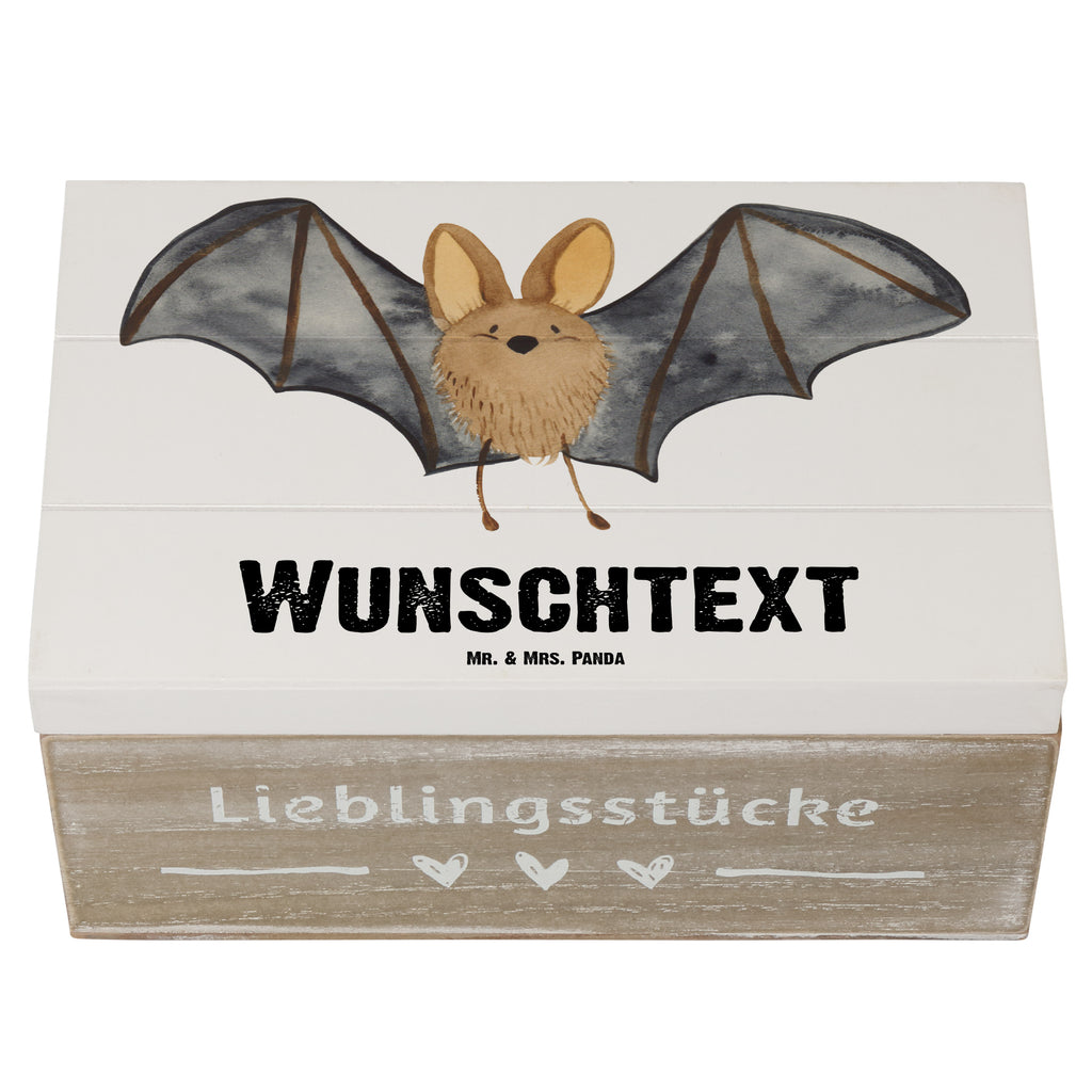 Personalisierte Holzkiste Fledermaus Flügel Holzkiste mit Namen, Kiste mit Namen, Schatzkiste mit Namen, Truhe mit Namen, Schatulle mit Namen, Erinnerungsbox mit Namen, Erinnerungskiste, mit Namen, Dekokiste mit Namen, Aufbewahrungsbox mit Namen, Holzkiste Personalisiert, Kiste Personalisiert, Schatzkiste Personalisiert, Truhe Personalisiert, Schatulle Personalisiert, Erinnerungsbox Personalisiert, Erinnerungskiste Personalisiert, Dekokiste Personalisiert, Aufbewahrungsbox Personalisiert, Geschenkbox personalisiert, GEschenkdose personalisiert, Tiermotive, Gute Laune, lustige Sprüche, Tiere