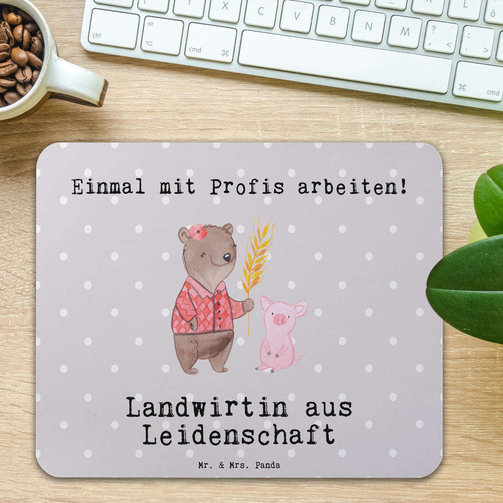 Mauspad Landwirtin aus Leidenschaft Mousepad, Computer zubehör, Büroausstattung, PC Zubehör, Arbeitszimmer, Mauspad, Einzigartiges Mauspad, Designer Mauspad, Mausunterlage, Mauspad Büro, Beruf, Ausbildung, Jubiläum, Abschied, Rente, Kollege, Kollegin, Geschenk, Schenken, Arbeitskollege, Mitarbeiter, Firma, Danke, Dankeschön, Landwirtin, Bäuerin, Tierwirtin, Agronomin, Farmerin, Bauernhof