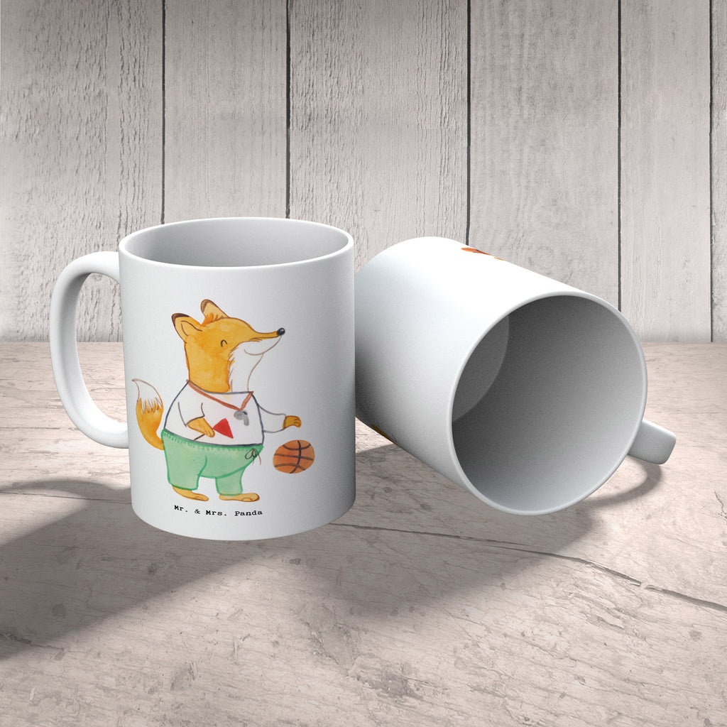 Tasse Basketballtrainer mit Herz Tasse, Kaffeetasse, Teetasse, Becher, Kaffeebecher, Teebecher, Keramiktasse, Porzellantasse, Büro Tasse, Geschenk Tasse, Tasse Sprüche, Tasse Motive, Kaffeetassen, Tasse bedrucken, Designer Tasse, Cappuccino Tassen, Schöne Teetassen, Beruf, Ausbildung, Jubiläum, Abschied, Rente, Kollege, Kollegin, Geschenk, Schenken, Arbeitskollege, Mitarbeiter, Firma, Danke, Dankeschön, Basketballtrainer, Basketball, Sport, Ballsport, Basketballcoach, Basketballer, Verein