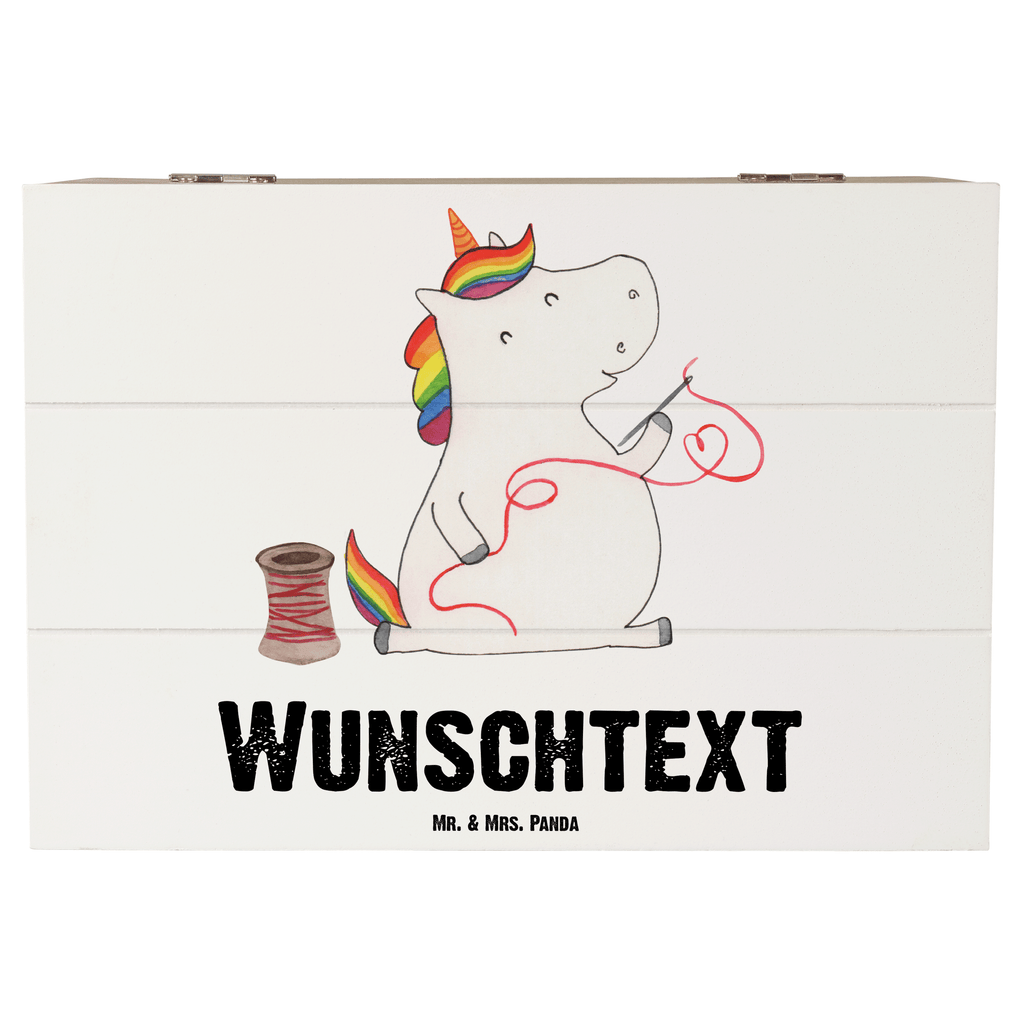 Personalisierte Holzkiste Einhorn Näherin Holzkiste mit Namen, Kiste mit Namen, Schatzkiste mit Namen, Truhe mit Namen, Schatulle mit Namen, Erinnerungsbox mit Namen, Erinnerungskiste, mit Namen, Dekokiste mit Namen, Aufbewahrungsbox mit Namen, Holzkiste Personalisiert, Kiste Personalisiert, Schatzkiste Personalisiert, Truhe Personalisiert, Schatulle Personalisiert, Erinnerungsbox Personalisiert, Erinnerungskiste Personalisiert, Dekokiste Personalisiert, Aufbewahrungsbox Personalisiert, Geschenkbox personalisiert, GEschenkdose personalisiert, Einhorn, Einhörner, Einhorn Deko, Pegasus, Unicorn, Näherin, nähen, Mädchen, Freundin, Häkeln, Stricken, basteln, Nähzimmer