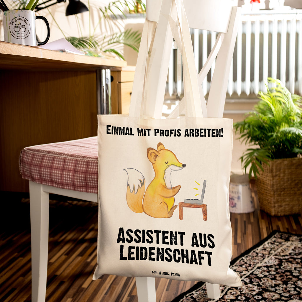 Tragetasche Assistent aus Leidenschaft Beuteltasche, Beutel, Einkaufstasche, Jutebeutel, Stoffbeutel, Tasche, Shopper, Umhängetasche, Strandtasche, Schultertasche, Stofftasche, Tragetasche, Badetasche, Jutetasche, Einkaufstüte, Laptoptasche, Beruf, Ausbildung, Jubiläum, Abschied, Rente, Kollege, Kollegin, Geschenk, Schenken, Arbeitskollege, Mitarbeiter, Firma, Danke, Dankeschön