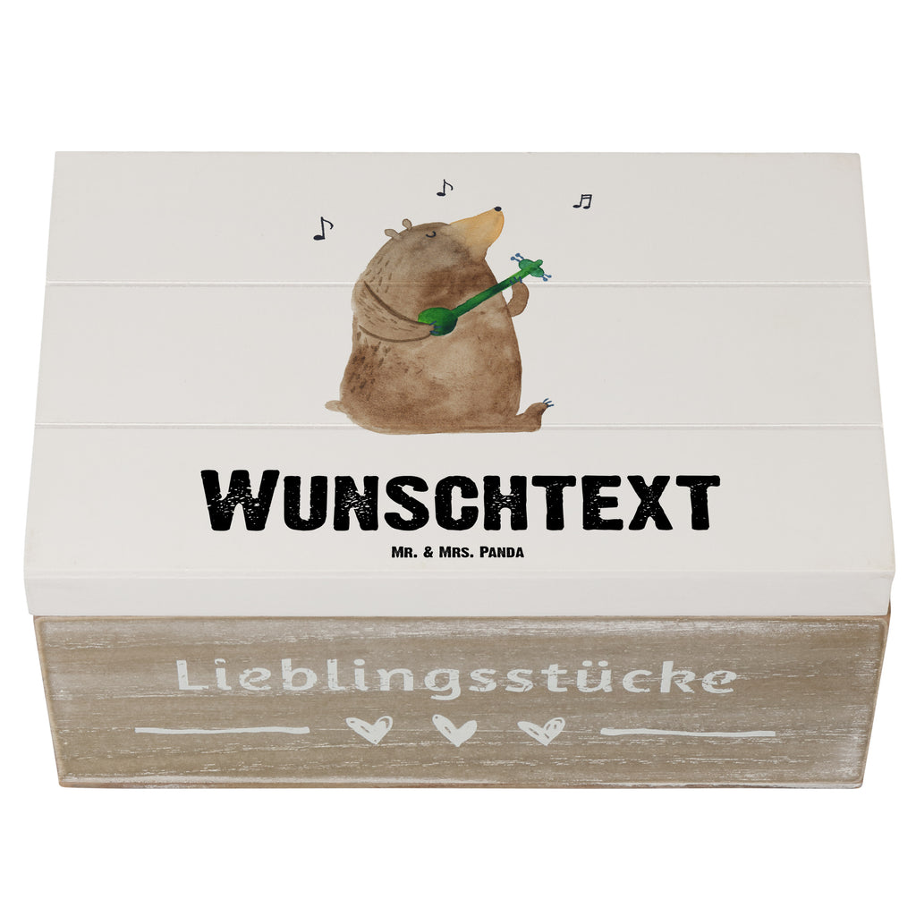 Personalisierte Holzkiste Bär Gitarre Holzkiste mit Namen, Kiste mit Namen, Schatzkiste mit Namen, Truhe mit Namen, Schatulle mit Namen, Erinnerungsbox mit Namen, Erinnerungskiste, mit Namen, Dekokiste mit Namen, Aufbewahrungsbox mit Namen, Holzkiste Personalisiert, Kiste Personalisiert, Schatzkiste Personalisiert, Truhe Personalisiert, Schatulle Personalisiert, Erinnerungsbox Personalisiert, Erinnerungskiste Personalisiert, Dekokiste Personalisiert, Aufbewahrungsbox Personalisiert, Geschenkbox personalisiert, GEschenkdose personalisiert, Bär, Teddy, Teddybär