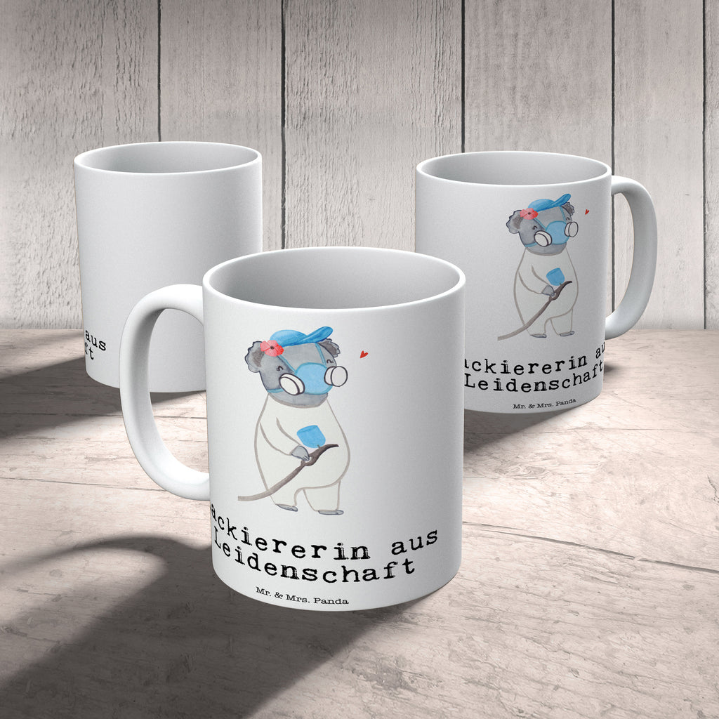 Tasse Lackiererin aus Leidenschaft Tasse, Kaffeetasse, Teetasse, Becher, Kaffeebecher, Teebecher, Keramiktasse, Porzellantasse, Büro Tasse, Geschenk Tasse, Tasse Sprüche, Tasse Motive, Kaffeetassen, Tasse bedrucken, Designer Tasse, Cappuccino Tassen, Schöne Teetassen, Beruf, Ausbildung, Jubiläum, Abschied, Rente, Kollege, Kollegin, Geschenk, Schenken, Arbeitskollege, Mitarbeiter, Firma, Danke, Dankeschön, Lackiererin, Lackierermeisterin, Werkstatt Lackiererin, Gesellenprüfung