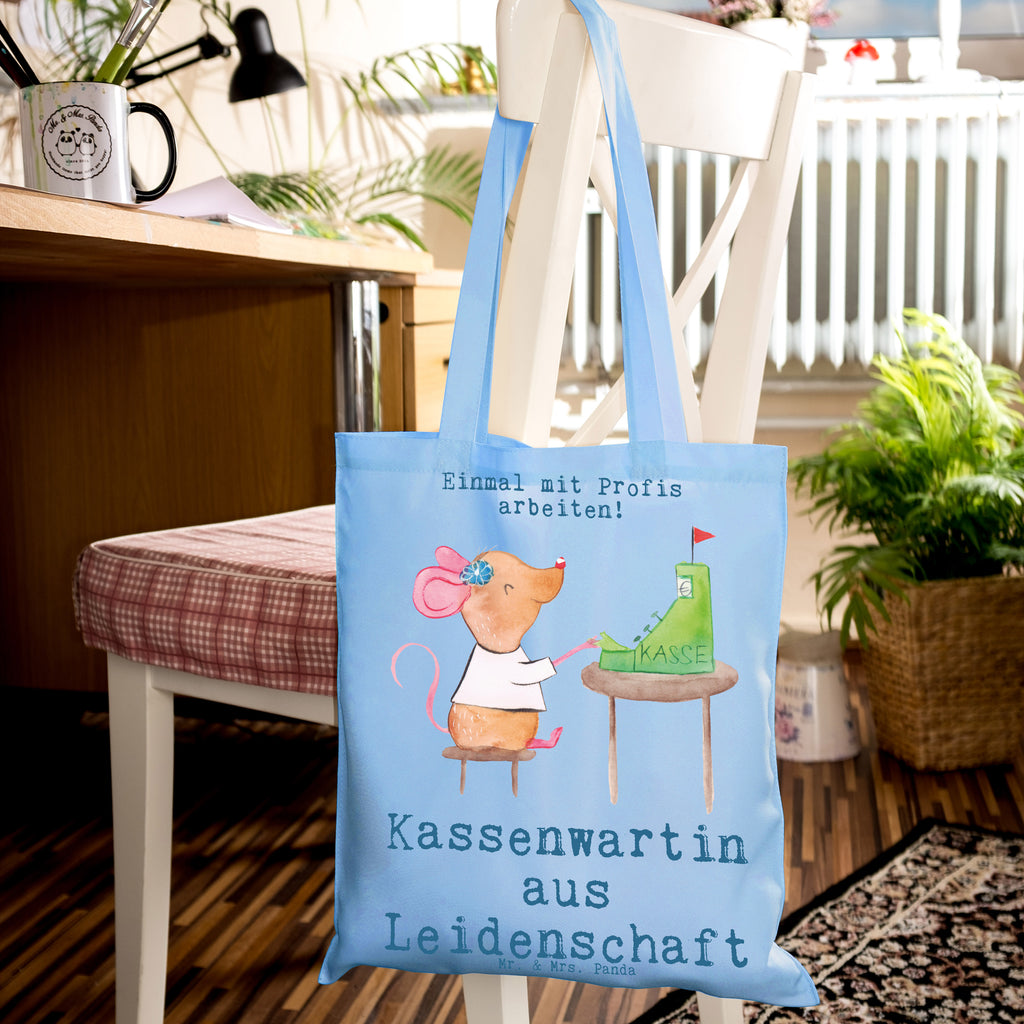 Tragetasche Kassenwartin aus Leidenschaft Beuteltasche, Beutel, Einkaufstasche, Jutebeutel, Stoffbeutel, Tasche, Shopper, Umhängetasche, Strandtasche, Schultertasche, Stofftasche, Tragetasche, Badetasche, Jutetasche, Einkaufstüte, Laptoptasche, Beruf, Ausbildung, Jubiläum, Abschied, Rente, Kollege, Kollegin, Geschenk, Schenken, Arbeitskollege, Mitarbeiter, Firma, Danke, Dankeschön, Kassenwartin, Schatzmeisterin, Verein