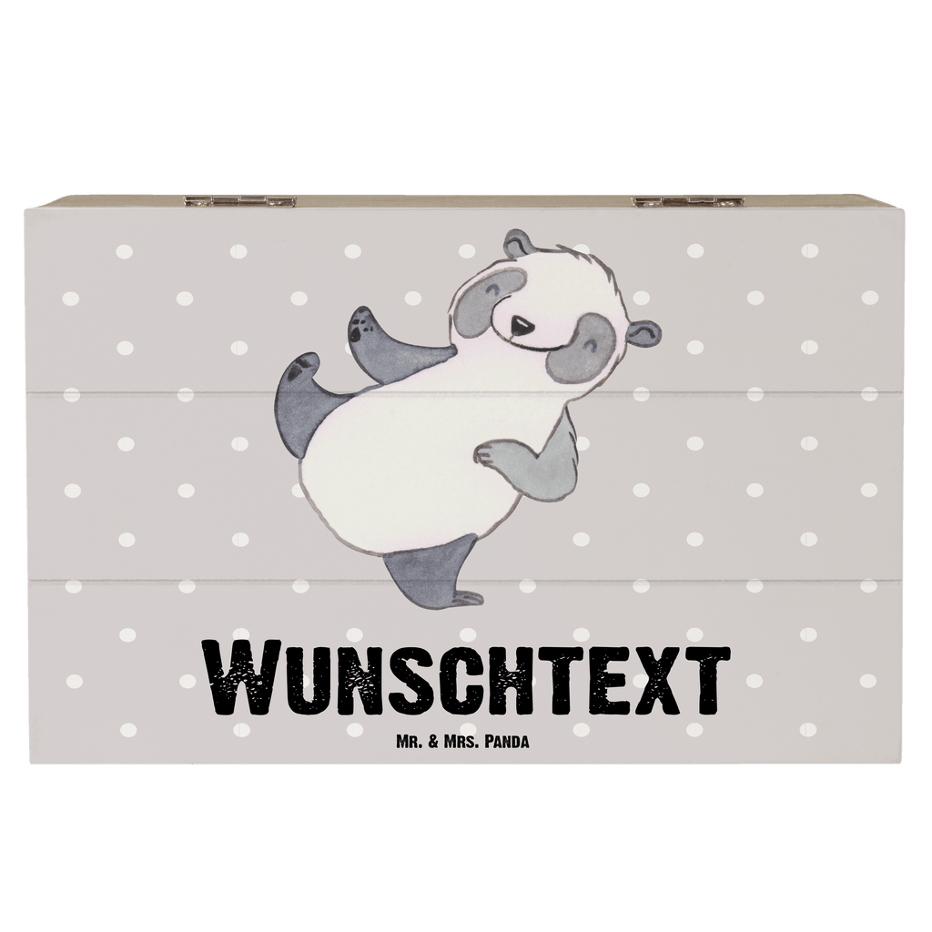 Personalisierte Holzkiste Panda Kampfkunst Tage Holzkiste mit Namen, Kiste mit Namen, Schatzkiste mit Namen, Truhe mit Namen, Schatulle mit Namen, Erinnerungsbox mit Namen, Erinnerungskiste, mit Namen, Dekokiste mit Namen, Aufbewahrungsbox mit Namen, Holzkiste Personalisiert, Kiste Personalisiert, Schatzkiste Personalisiert, Truhe Personalisiert, Schatulle Personalisiert, Erinnerungsbox Personalisiert, Erinnerungskiste Personalisiert, Dekokiste Personalisiert, Aufbewahrungsbox Personalisiert, Geschenkbox personalisiert, GEschenkdose personalisiert, Geschenk, Sport, Sportart, Hobby, Schenken, Danke, Dankeschön, Auszeichnung, Gewinn, Sportler, Kampfkunst, Kampfsportarten, Selbstverteidigung