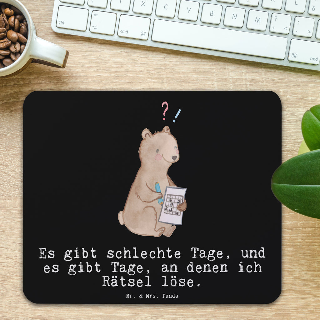 Mauspad Bär Rätsel lösen Tage Mousepad, Computer zubehör, Büroausstattung, PC Zubehör, Arbeitszimmer, Mauspad, Einzigartiges Mauspad, Designer Mauspad, Mausunterlage, Mauspad Büro, Geschenk, Sport, Sportart, Hobby, Schenken, Danke, Dankeschön, Auszeichnung, Gewinn, Sportler, Rätsel lösen, Kreuzworträtsel lösen, Knobeln, Gedächtnistraining, Gedächtnissport