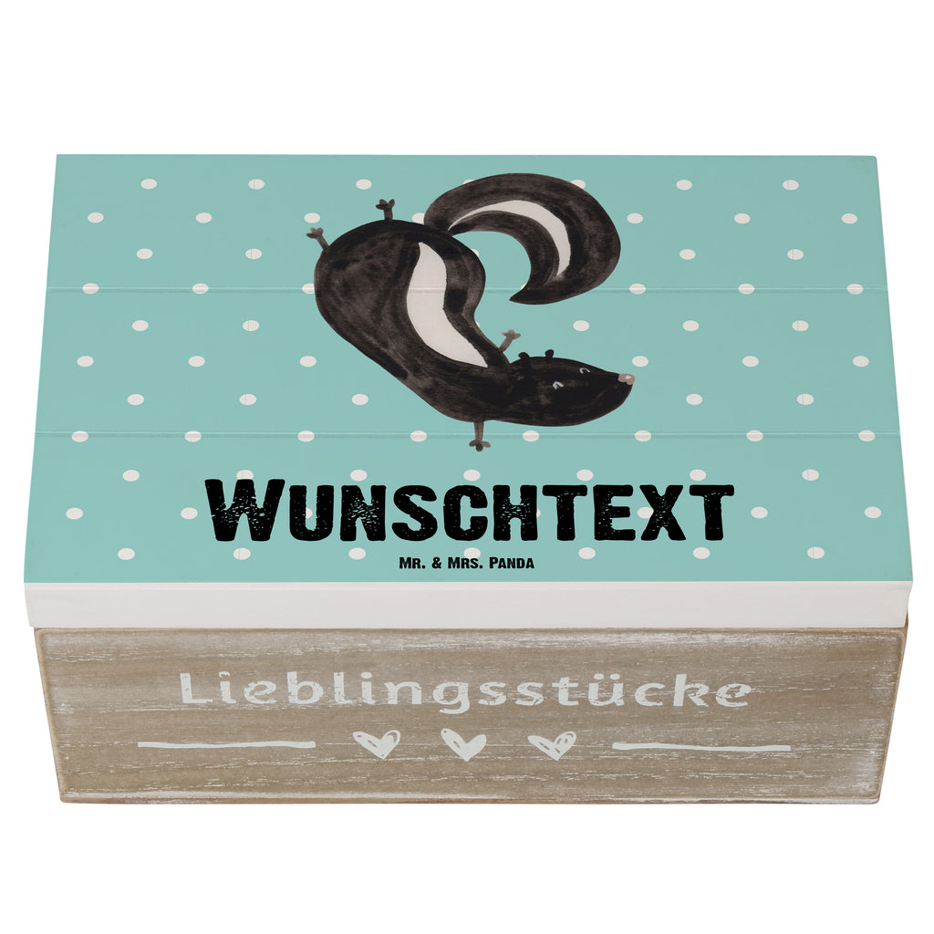 Personalisierte Holzkiste Stinktier Handstand Holzkiste mit Namen, Kiste mit Namen, Schatzkiste mit Namen, Truhe mit Namen, Schatulle mit Namen, Erinnerungsbox mit Namen, Erinnerungskiste, mit Namen, Dekokiste mit Namen, Aufbewahrungsbox mit Namen, Holzkiste Personalisiert, Kiste Personalisiert, Schatzkiste Personalisiert, Truhe Personalisiert, Schatulle Personalisiert, Erinnerungsbox Personalisiert, Erinnerungskiste Personalisiert, Dekokiste Personalisiert, Aufbewahrungsbox Personalisiert, Geschenkbox personalisiert, GEschenkdose personalisiert, Stinktier, Skunk, Wildtier, Raubtier, Stinker, Stinki, Spielplatz, verpielt, Kind