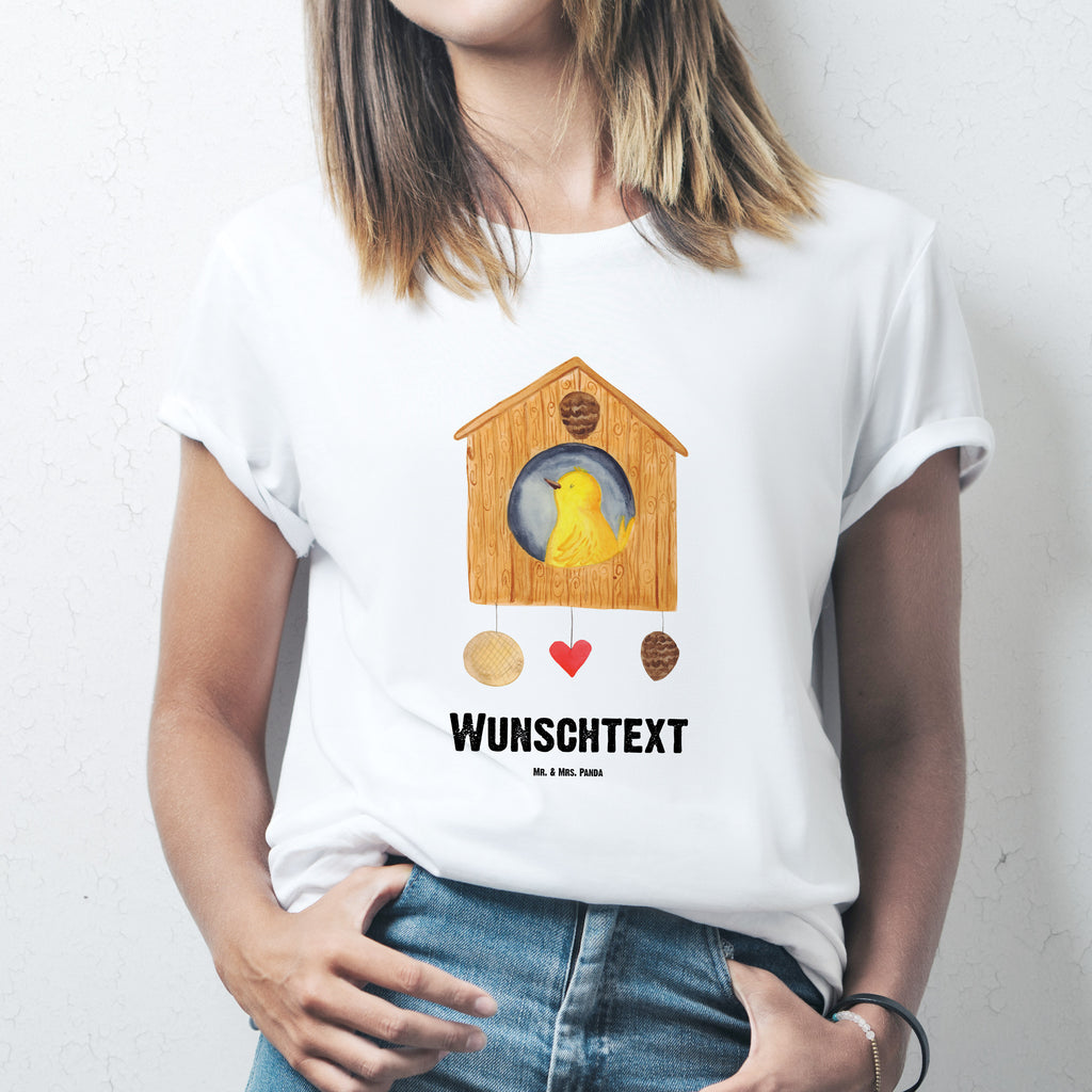 Personalisiertes T-Shirt Vogelhaus Home T-Shirt Personalisiert, T-Shirt mit Namen, T-Shirt mit Aufruck, Männer, Frauen, Wunschtext, Bedrucken, Tiermotive, Gute Laune, lustige Sprüche, Tiere, Vogelhaus, Vogel, Home sweet Home, Einzug, Umzug, Geschenk, Einzugsgeschenk, Hausbau, Haus