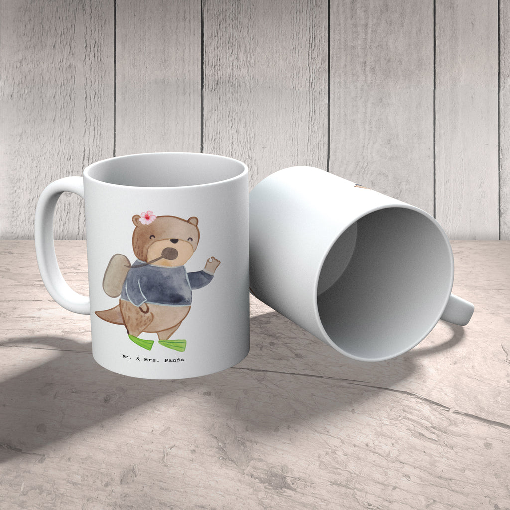 Tasse Taucherin mit Herz Tasse, Kaffeetasse, Teetasse, Becher, Kaffeebecher, Teebecher, Keramiktasse, Porzellantasse, Büro Tasse, Geschenk Tasse, Tasse Sprüche, Tasse Motive, Kaffeetassen, Tasse bedrucken, Designer Tasse, Cappuccino Tassen, Schöne Teetassen, Beruf, Ausbildung, Jubiläum, Abschied, Rente, Kollege, Kollegin, Geschenk, Schenken, Arbeitskollege, Mitarbeiter, Firma, Danke, Dankeschön