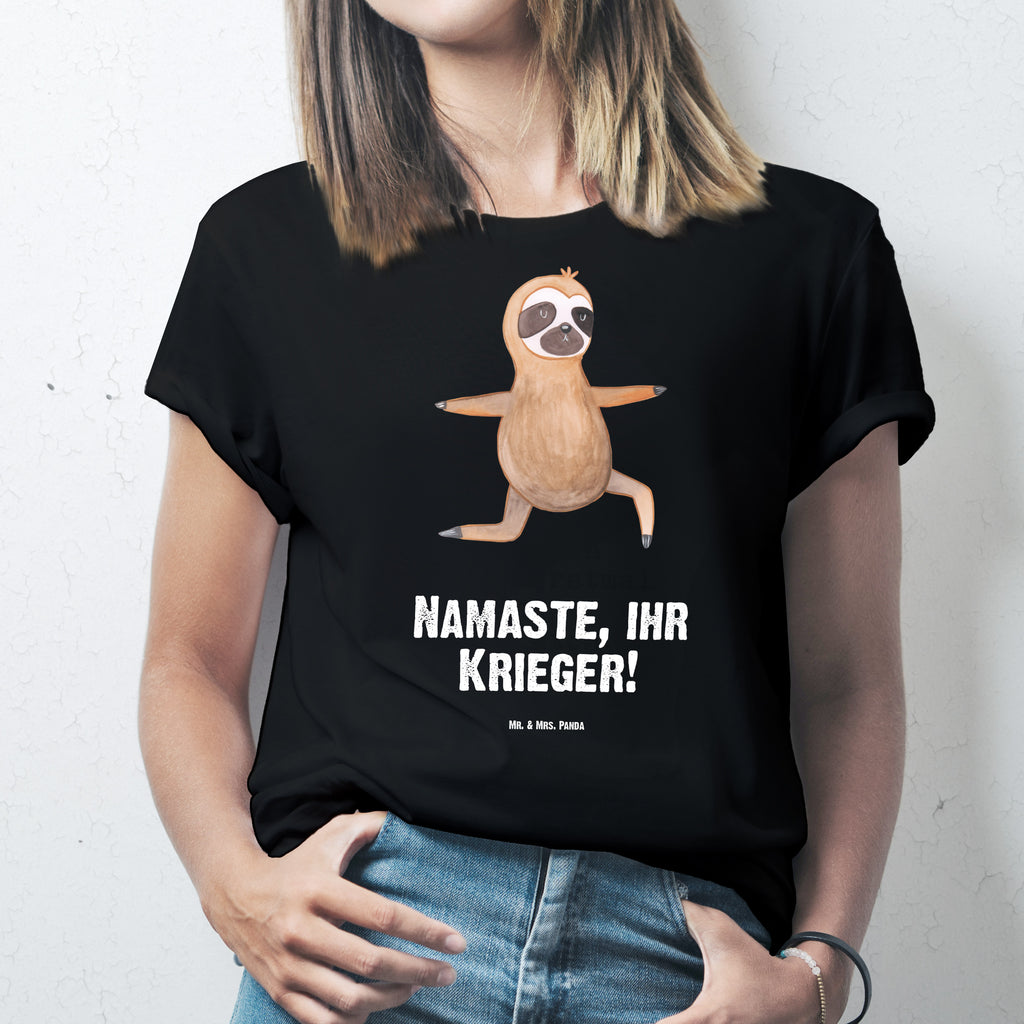 T-Shirt Standard Faultier  Yoga T-Shirt, Shirt, Tshirt, Lustiges T-Shirt, T-Shirt mit Spruch, Party, Junggesellenabschied, Jubiläum, Geburstag, Herrn, Damen, Männer, Frauen, Schlafshirt, Nachthemd, Sprüche, Faultier, Faultier Geschenk, Faultier Deko, Faultiere, faul, Lieblingstier, Yoga, Namaste, Krieger, Yogaübungen, Meditation, Atmung, Gelassenheit, Entspannung