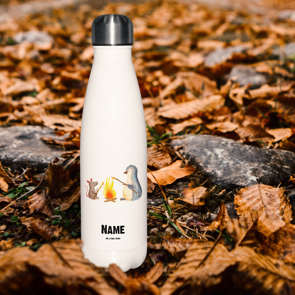 Personalisierte Thermosflasche Pinguin Lagerfeuer Personalisierte Isolierflasche, Personalisierte Thermoflasche, Personalisierte Trinkflasche, Trinkflasche Mit Namen, Wunschname, Bedrucken, Namensflasche, Pinguin, Maus, Pinguine, Lagerfeuer, Leben, Arbeit, Job, Motivation, Büro, Büroalltag, Lebensspruch, Lebensmotivation, Neustart, Liebe, grillen, Feuer, Marshmallows