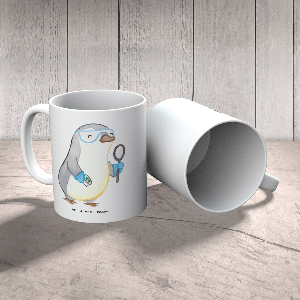 Tasse Biologe mit Herz Tasse, Kaffeetasse, Teetasse, Becher, Kaffeebecher, Teebecher, Keramiktasse, Porzellantasse, Büro Tasse, Geschenk Tasse, Tasse Sprüche, Tasse Motive, Kaffeetassen, Tasse bedrucken, Designer Tasse, Cappuccino Tassen, Schöne Teetassen, Beruf, Ausbildung, Jubiläum, Abschied, Rente, Kollege, Kollegin, Geschenk, Schenken, Arbeitskollege, Mitarbeiter, Firma, Danke, Dankeschön, Biologe, Biologie, Naturwissenschaftler, Labor, Studium, Bachelor, Master