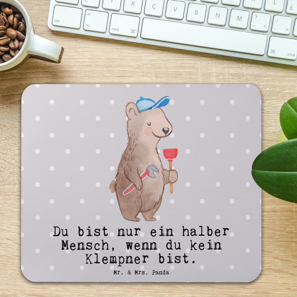 Mauspad Klempner mit Herz Mousepad, Computer zubehör, Büroausstattung, PC Zubehör, Arbeitszimmer, Mauspad, Einzigartiges Mauspad, Designer Mauspad, Mausunterlage, Mauspad Büro, Beruf, Ausbildung, Jubiläum, Abschied, Rente, Kollege, Kollegin, Geschenk, Schenken, Arbeitskollege, Mitarbeiter, Firma, Danke, Dankeschön, Klempner, Handwerker, Installateur, Meister, Gesellenprüfung, Fachbetrieb, Bauklempner, Sanitärinstallationen