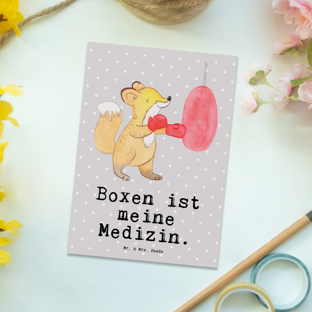 Postkarte Fuchs Boxen Medizin Postkarte, Karte, Geschenkkarte, Grußkarte, Einladung, Ansichtskarte, Geburtstagskarte, Einladungskarte, Dankeskarte, Ansichtskarten, Einladung Geburtstag, Einladungskarten Geburtstag, Geschenk, Sport, Sportart, Hobby, Schenken, Danke, Dankeschön, Auszeichnung, Gewinn, Sportler, Boxen, Boxkampf, Boxtraining