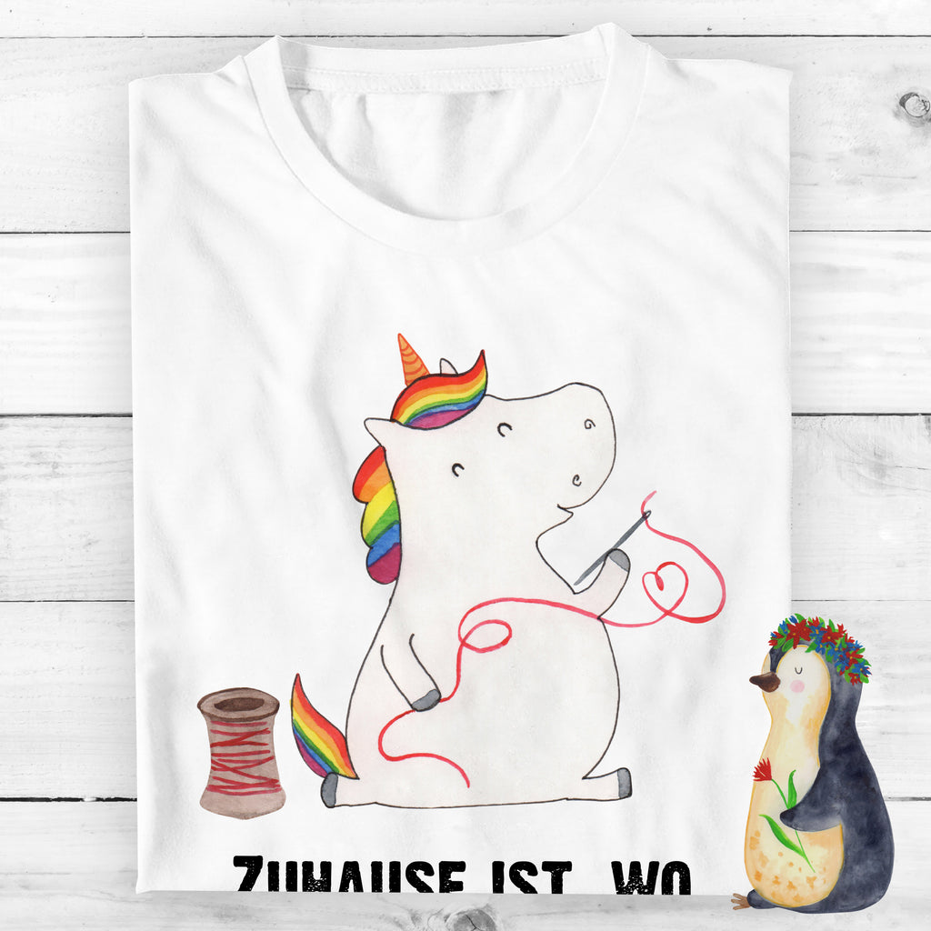 T-Shirt Standard Einhorn Näherin T-Shirt, Shirt, Tshirt, Lustiges T-Shirt, T-Shirt mit Spruch, Party, Junggesellenabschied, Jubiläum, Geburstag, Herrn, Damen, Männer, Frauen, Schlafshirt, Nachthemd, Sprüche, Einhorn, Einhörner, Einhorn Deko, Pegasus, Unicorn, Näherin, nähen, Mädchen, Freundin, Häkeln, Stricken, basteln, Nähzimmer