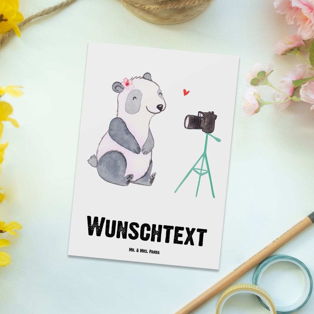 Personalisierte Postkarte Vloggerin mit Herz Postkarte mit Namen, Postkarte bedrucken, Postkarte mit Wunschtext, Postkarte personalisierbar, Geschenkkarte mit Namen, Grußkarte mit Namen, Karte mit Namen, Einladung mit Namen, Ansichtskarte mit Namen, Geschenkkarte mit Wunschtext, Grußkarte mit Wunschtext, Karte mit Wunschtext, Einladung mit Wunschtext, Ansichtskarte mit Wunschtext, Beruf, Ausbildung, Jubiläum, Abschied, Rente, Kollege, Kollegin, Geschenk, Schenken, Arbeitskollege, Mitarbeiter, Firma, Danke, Dankeschön