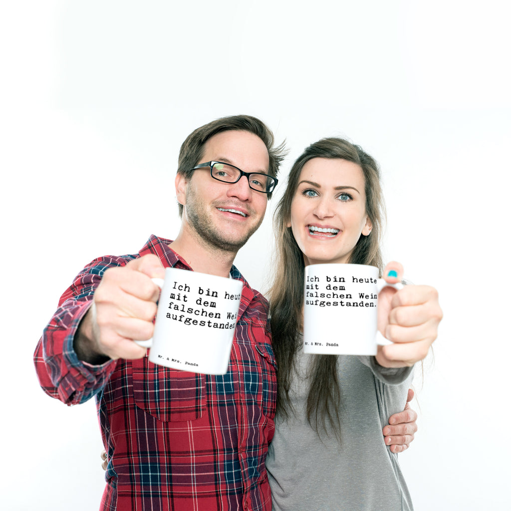 Tasse Sprüche und Zitate Ich bin heute mit dem falschen Wein aufgestanden. Tasse, Kaffeetasse, Teetasse, Becher, Kaffeebecher, Teebecher, Keramiktasse, Porzellantasse, Büro Tasse, Geschenk Tasse, Tasse Sprüche, Tasse Motive, Kaffeetassen, Tasse bedrucken, Designer Tasse, Cappuccino Tassen, Schöne Teetassen, Spruch, Sprüche, lustige Sprüche, Weisheiten, Zitate, Spruch Geschenke, Spruch Sprüche Weisheiten Zitate Lustig Weisheit Worte