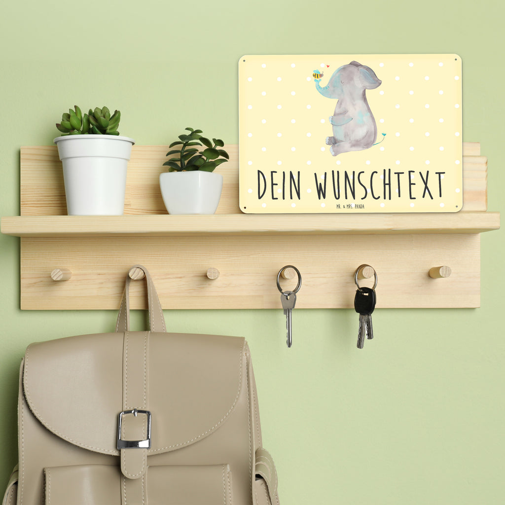 Personalisiertes Blechschild Elefant & Biene Blechschild, Metallschild, Geschenk Schild, Schild, Magnet-Metall-Schild, Deko Schild, Wandschild, Wand-Dekoration, Türschild, Tiermotive, Gute Laune, lustige Sprüche, Tiere, Elefant, Biene, Liebe, Liebesbeweis, Jahrestag, Liebesgeschenk, Heiratsantrag, Hochzeitsgeschenk, Liebesspruch