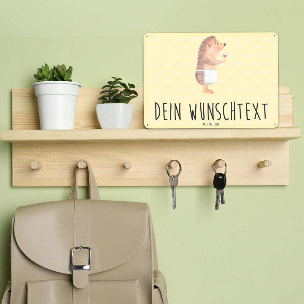 Personalisiertes Blechschild Igel Wein Blechschild, Metallschild, Geschenk Schild, Schild, Magnet-Metall-Schild, Deko Schild, Wandschild, Wand-Dekoration, Türschild, Tiermotive, Gute Laune, lustige Sprüche, Tiere, Wein Spruch, Igel, Geschenk Weintrinker, Geschenk Weinliebhaber, Wein Deko, Weinglas, Rotwein, Weißwein, Wein trinken