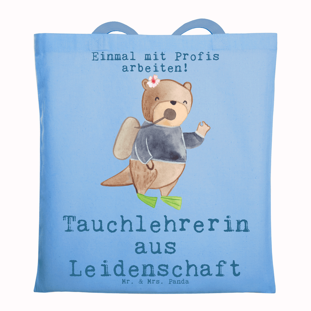 Tragetasche Tauchlehrerin aus Leidenschaft Beuteltasche, Beutel, Einkaufstasche, Jutebeutel, Stoffbeutel, Tasche, Shopper, Umhängetasche, Strandtasche, Schultertasche, Stofftasche, Tragetasche, Badetasche, Jutetasche, Einkaufstüte, Laptoptasche, Beruf, Ausbildung, Jubiläum, Abschied, Rente, Kollege, Kollegin, Geschenk, Schenken, Arbeitskollege, Mitarbeiter, Firma, Danke, Dankeschön