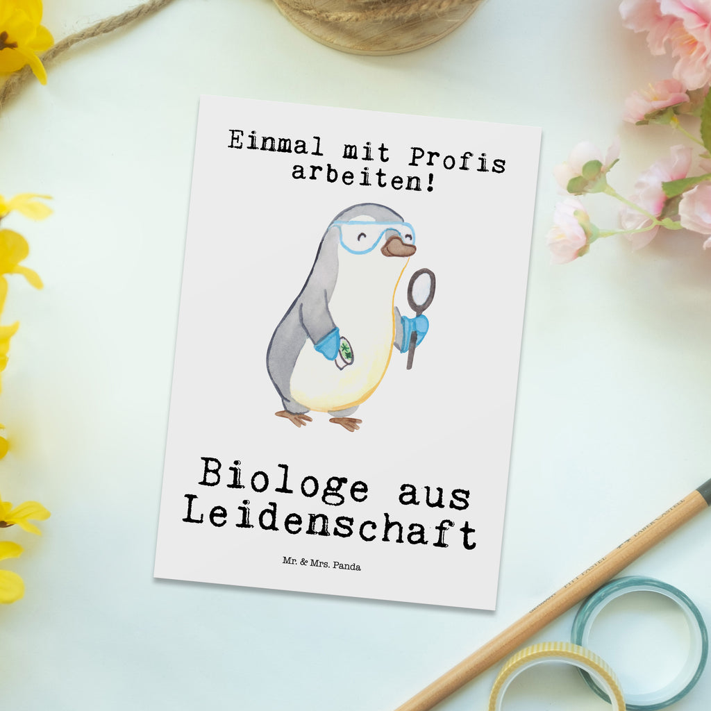 Postkarte Biologe aus Leidenschaft Postkarte, Karte, Geschenkkarte, Grußkarte, Einladung, Ansichtskarte, Geburtstagskarte, Einladungskarte, Dankeskarte, Ansichtskarten, Einladung Geburtstag, Einladungskarten Geburtstag, Beruf, Ausbildung, Jubiläum, Abschied, Rente, Kollege, Kollegin, Geschenk, Schenken, Arbeitskollege, Mitarbeiter, Firma, Danke, Dankeschön, Biologe, Biologie, Naturwissenschaftler, Labor, Studium, Bachelor, Master