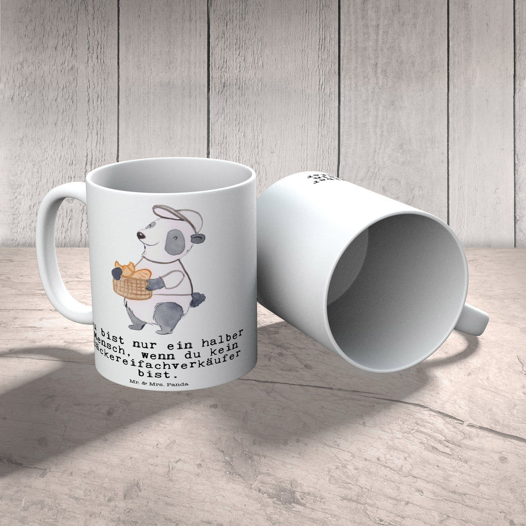 Tasse Bäckereifachverkäufer mit Herz Tasse, Kaffeetasse, Teetasse, Becher, Kaffeebecher, Teebecher, Keramiktasse, Porzellantasse, Büro Tasse, Geschenk Tasse, Tasse Sprüche, Tasse Motive, Kaffeetassen, Tasse bedrucken, Designer Tasse, Cappuccino Tassen, Schöne Teetassen, Beruf, Ausbildung, Jubiläum, Abschied, Rente, Kollege, Kollegin, Geschenk, Schenken, Arbeitskollege, Mitarbeiter, Firma, Danke, Dankeschön, Bäckereifachverkäufer, Backwarenverkäufer, Bäckerei, Backstube, Bäckerladen, Brotmanufaktur