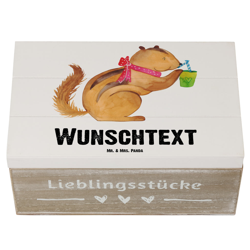 Personalisierte Holzkiste Eichhörnchen Smoothie Holzkiste mit Namen, Kiste mit Namen, Schatzkiste mit Namen, Truhe mit Namen, Schatulle mit Namen, Erinnerungsbox mit Namen, Erinnerungskiste, mit Namen, Dekokiste mit Namen, Aufbewahrungsbox mit Namen, Holzkiste Personalisiert, Kiste Personalisiert, Schatzkiste Personalisiert, Truhe Personalisiert, Schatulle Personalisiert, Erinnerungsbox Personalisiert, Erinnerungskiste Personalisiert, Dekokiste Personalisiert, Aufbewahrungsbox Personalisiert, Geschenkbox personalisiert, GEschenkdose personalisiert, Tiermotive, Gute Laune, lustige Sprüche, Tiere, Green Smoothies, Diät, Abnehmen, Streifenhörnchen, Eichhörnchen