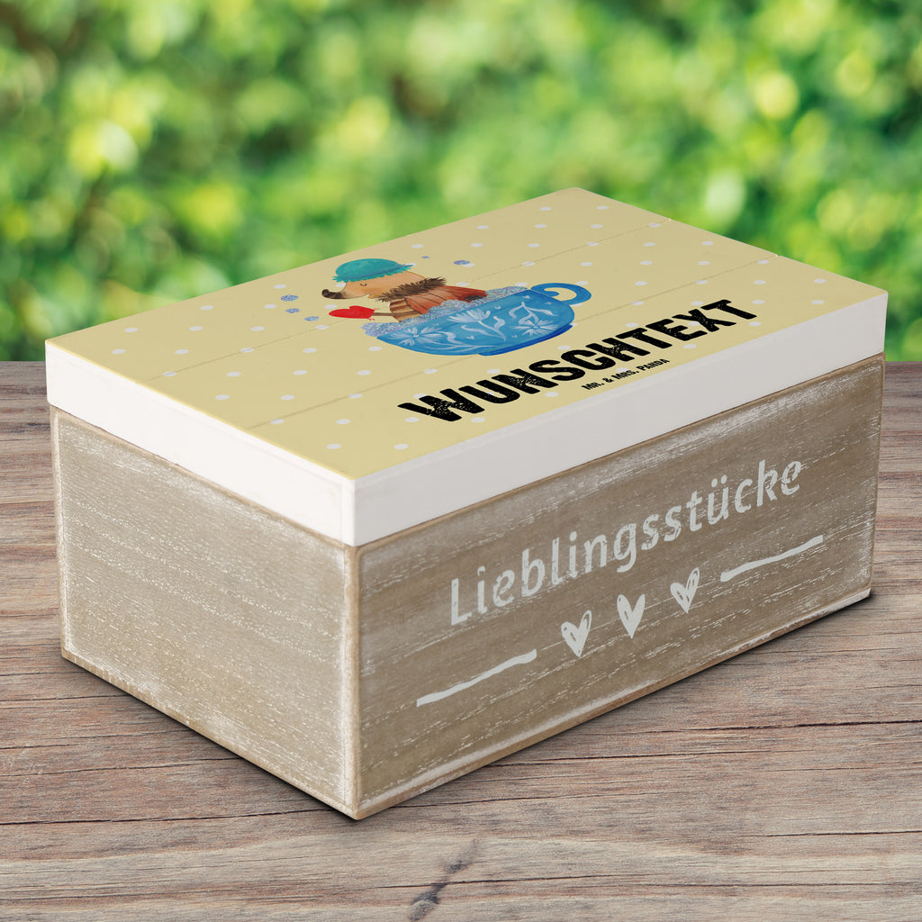 Personalisierte Holzkiste Nachtfalter Schaumbad Holzkiste mit Namen, Kiste mit Namen, Schatzkiste mit Namen, Truhe mit Namen, Schatulle mit Namen, Erinnerungsbox mit Namen, Erinnerungskiste, mit Namen, Dekokiste mit Namen, Aufbewahrungsbox mit Namen, Holzkiste Personalisiert, Kiste Personalisiert, Schatzkiste Personalisiert, Truhe Personalisiert, Schatulle Personalisiert, Erinnerungsbox Personalisiert, Erinnerungskiste Personalisiert, Dekokiste Personalisiert, Aufbewahrungsbox Personalisiert, Geschenkbox personalisiert, GEschenkdose personalisiert, Tiermotive, Gute Laune, lustige Sprüche, Tiere, Nachtfalter, Schaumbad, Badezimmer, Bad, WC, Badezimmerdeko, Baden, Tasse, Träumen, verträumt, Ziele, Zeitmanagement