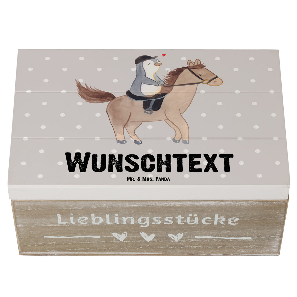 Personalisierte Holzkiste Pferd Reiten Tage Holzkiste mit Namen, Kiste mit Namen, Schatzkiste mit Namen, Truhe mit Namen, Schatulle mit Namen, Erinnerungsbox mit Namen, Erinnerungskiste, mit Namen, Dekokiste mit Namen, Aufbewahrungsbox mit Namen, Holzkiste Personalisiert, Kiste Personalisiert, Schatzkiste Personalisiert, Truhe Personalisiert, Schatulle Personalisiert, Erinnerungsbox Personalisiert, Erinnerungskiste Personalisiert, Dekokiste Personalisiert, Aufbewahrungsbox Personalisiert, Geschenkbox personalisiert, GEschenkdose personalisiert, Geschenk, Sport, Sportart, Hobby, Schenken, Danke, Dankeschön, Auszeichnung, Gewinn, Sportler, Reiten, Reitsport, Reitverein, Reitstall, Pferde