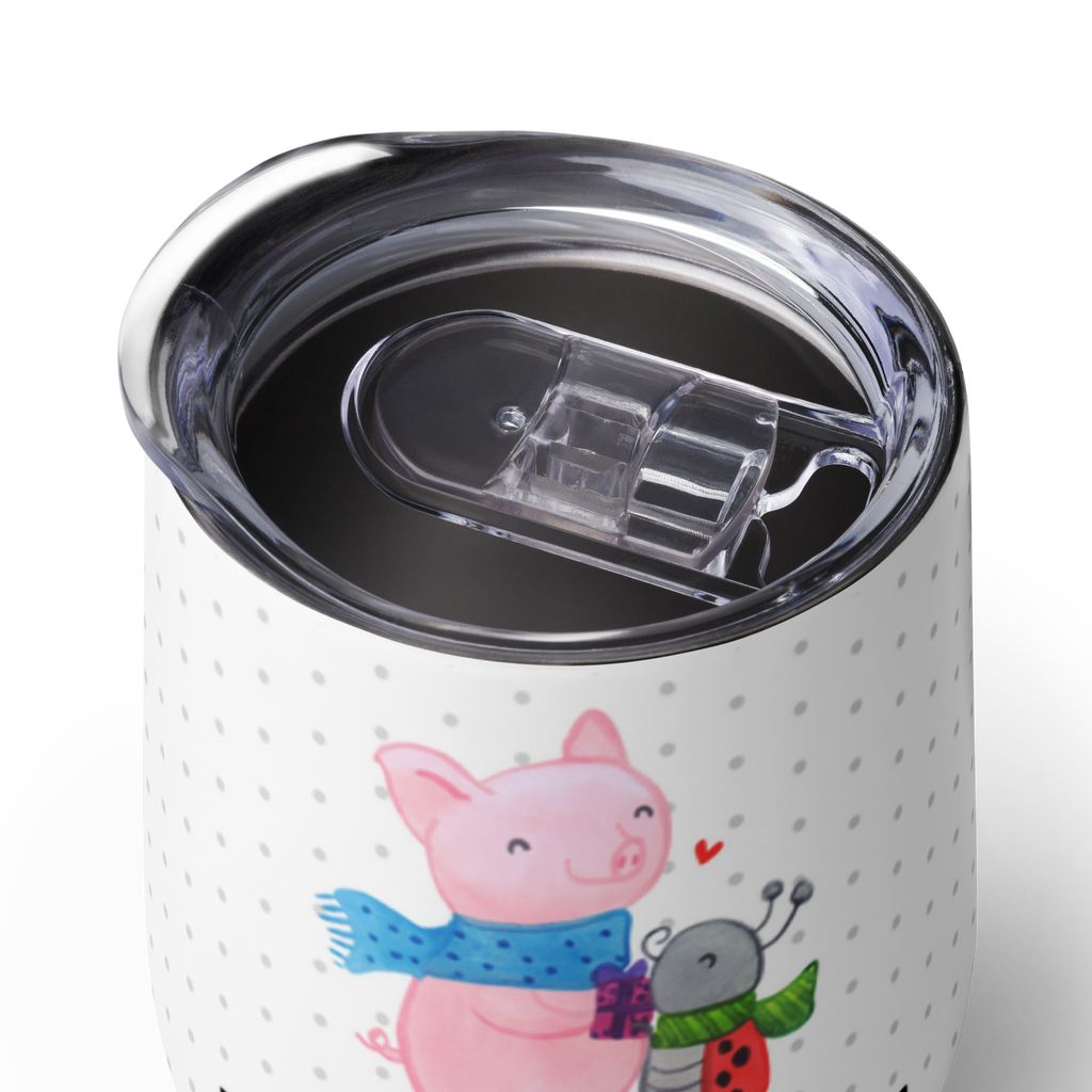 Personalisierter Weinbecher Glühschwein Smörle Personalisierter Weinbecher, Personalisierter Glühwein Becher, Heißgetränke, Personalisierter Trinkbecher, Personalisierter Weinkelch, Personalisiertes Weingläser, hochwertiger Weinbecher, Weinbecher Reisen, Weinbecher unterwegs, Personalisertes Sommerglas, mit Namen, Wunschtext, Personalisierung, selbst bedrucken, Personalisiertes Weinglas, Winter, Weihnachten, Weihnachtsdeko, Nikolaus, Advent, Heiligabend, Wintermotiv, Handgezeichnetes Glühschwein, Kreatives Glühschwein Design, Winterlicher Glühwein Spruch, Glühwein Liebhaber Geschenk, Herzliches Marienkäfer Motiv, Marienkäfer in Winterkleidung, Glühwein ist köstlich Spruch, Smörle der stolze Marienkäfer, Süßer Marienkäfer gibt Geschenk, Romantische Geschenkidee Glühwein