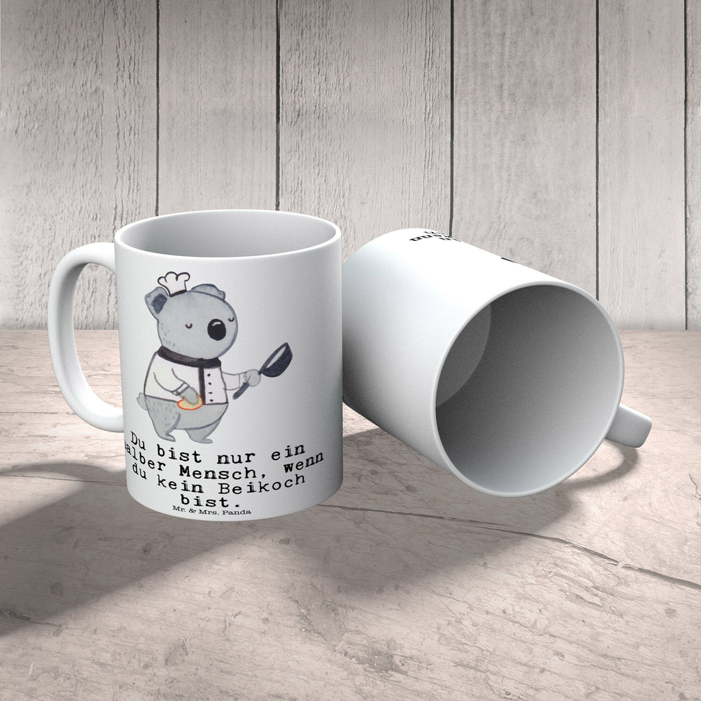 Tasse Beikoch mit Herz Tasse, Kaffeetasse, Teetasse, Becher, Kaffeebecher, Teebecher, Keramiktasse, Porzellantasse, Büro Tasse, Geschenk Tasse, Tasse Sprüche, Tasse Motive, Kaffeetassen, Tasse bedrucken, Designer Tasse, Cappuccino Tassen, Schöne Teetassen, Beruf, Ausbildung, Jubiläum, Abschied, Rente, Kollege, Kollegin, Geschenk, Schenken, Arbeitskollege, Mitarbeiter, Firma, Danke, Dankeschön, Beikoch, Spülhilfe, Hilfskoch, Jungkoch, Küchenhilfe, Gastronomie, Restaurant, Koch