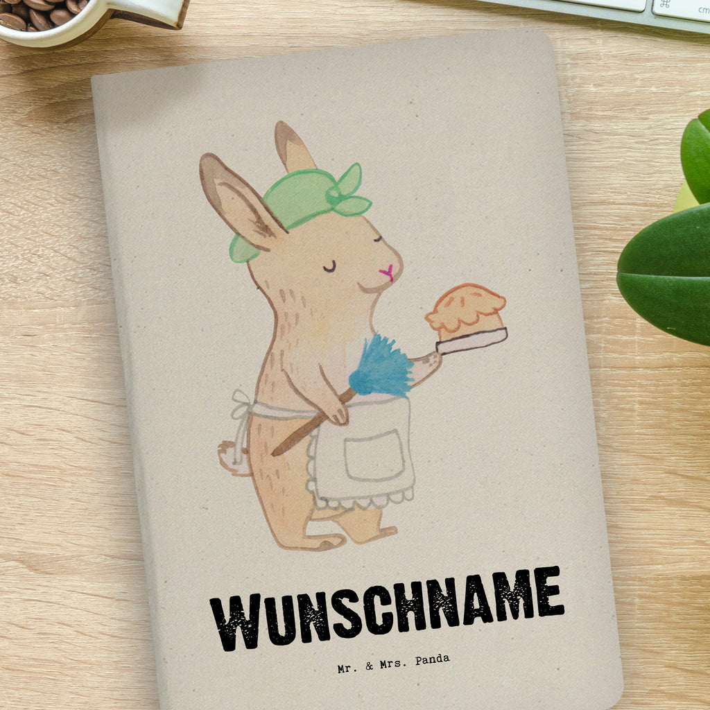 DIN A4 Personalisiertes Notizbuch Haushaltshilfe mit Herz Personalisiertes Notizbuch, Notizbuch mit Namen, Notizbuch bedrucken, Personalisierung, Namensbuch, Namen, Beruf, Ausbildung, Jubiläum, Abschied, Rente, Kollege, Kollegin, Geschenk, Schenken, Arbeitskollege, Mitarbeiter, Firma, Danke, Dankeschön, Haushaltshilfe, Putzfrau, Reinigungskraft