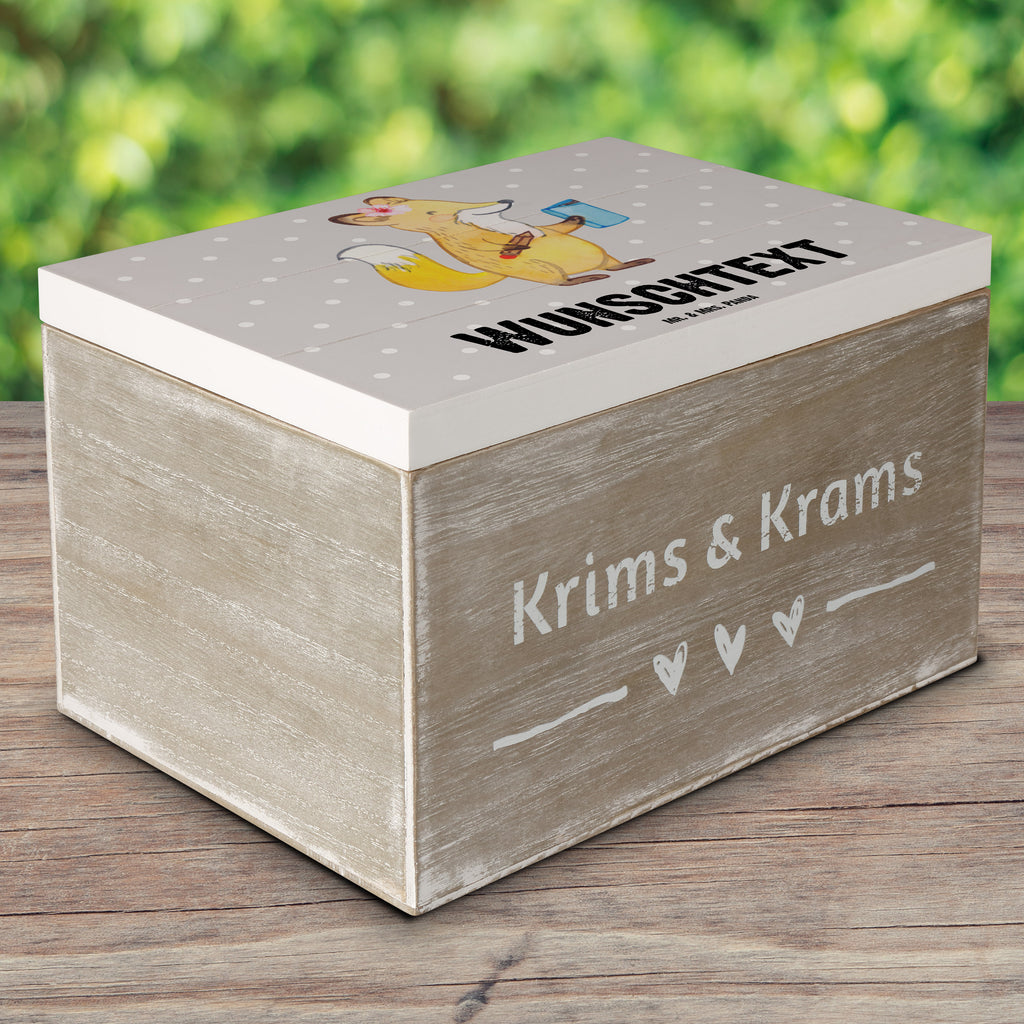 Personalisierte Holzkiste Auszubildende Herz Holzkiste mit Namen, Kiste mit Namen, Schatzkiste mit Namen, Truhe mit Namen, Schatulle mit Namen, Erinnerungsbox mit Namen, Erinnerungskiste, mit Namen, Dekokiste mit Namen, Aufbewahrungsbox mit Namen, Holzkiste Personalisiert, Kiste Personalisiert, Schatzkiste Personalisiert, Truhe Personalisiert, Schatulle Personalisiert, Erinnerungsbox Personalisiert, Erinnerungskiste Personalisiert, Dekokiste Personalisiert, Aufbewahrungsbox Personalisiert, Geschenkbox personalisiert, GEschenkdose personalisiert, Beruf, Ausbildung, Jubiläum, Abschied, Rente, Kollege, Kollegin, Geschenk, Schenken, Arbeitskollege, Mitarbeiter, Firma, Danke, Dankeschön, Auszubildende, Azubine, Ausbildungsbeginn, Abschlussprüfung, Beginn der Ausbildung, Glücksbringer zur Ausbildung