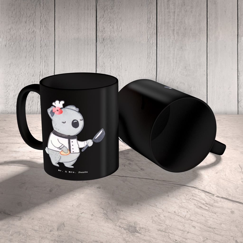 Tasse Beiköchin mit Herz Tasse, Kaffeetasse, Teetasse, Becher, Kaffeebecher, Teebecher, Keramiktasse, Porzellantasse, Büro Tasse, Geschenk Tasse, Tasse Sprüche, Tasse Motive, Kaffeetassen, Tasse bedrucken, Designer Tasse, Cappuccino Tassen, Schöne Teetassen, Beruf, Ausbildung, Jubiläum, Abschied, Rente, Kollege, Kollegin, Geschenk, Schenken, Arbeitskollege, Mitarbeiter, Firma, Danke, Dankeschön, Beiköchin, Spülhilfe, Hilfsköchin, Jungkoch, Küchenhilfe, Gastronomie, Restaurant, Köchin