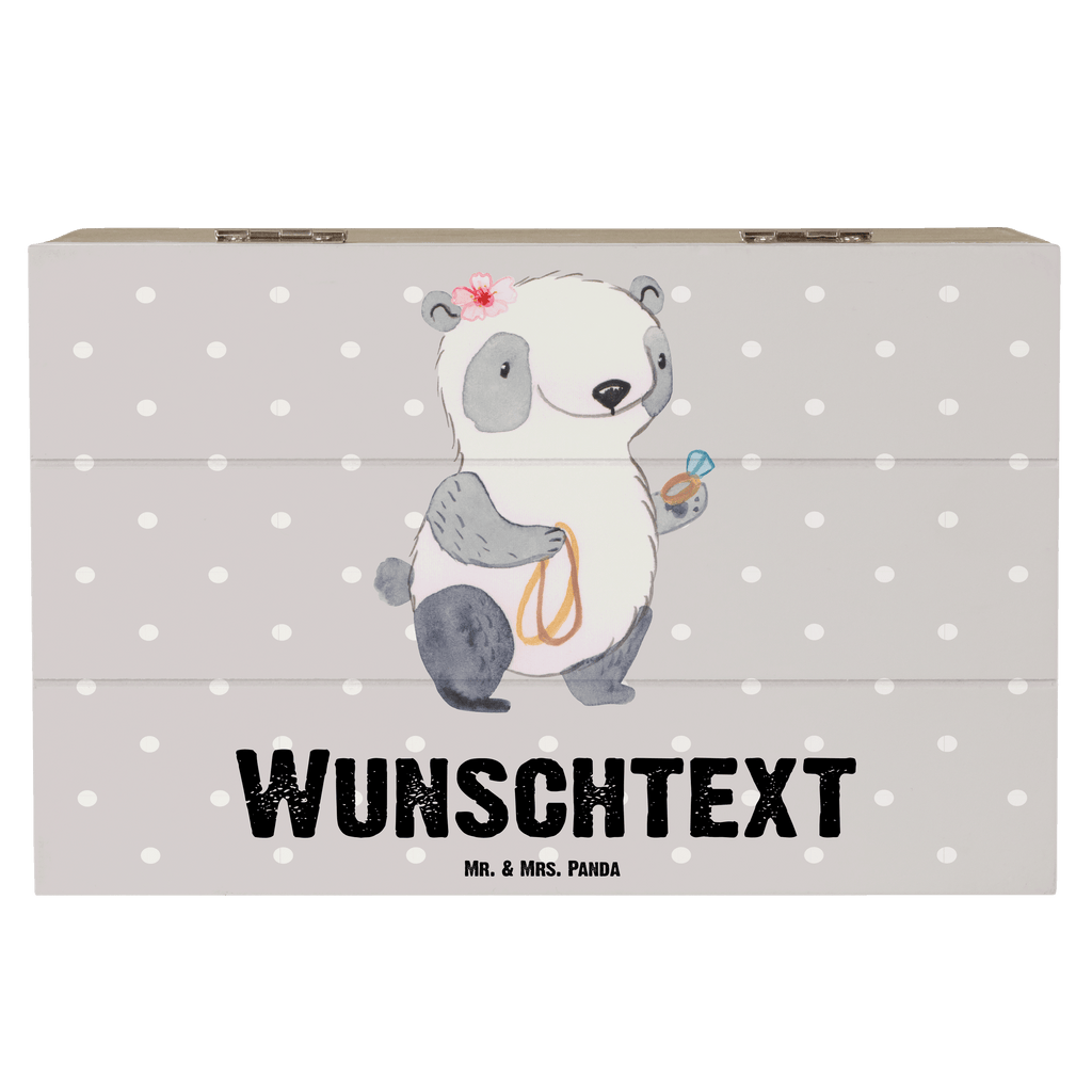 Personalisierte Holzkiste Goldschmiedin mit Herz Holzkiste mit Namen, Kiste mit Namen, Schatzkiste mit Namen, Truhe mit Namen, Schatulle mit Namen, Erinnerungsbox mit Namen, Erinnerungskiste, mit Namen, Dekokiste mit Namen, Aufbewahrungsbox mit Namen, Holzkiste Personalisiert, Kiste Personalisiert, Schatzkiste Personalisiert, Truhe Personalisiert, Schatulle Personalisiert, Erinnerungsbox Personalisiert, Erinnerungskiste Personalisiert, Dekokiste Personalisiert, Aufbewahrungsbox Personalisiert, Geschenkbox personalisiert, GEschenkdose personalisiert, Beruf, Ausbildung, Jubiläum, Abschied, Rente, Kollege, Kollegin, Geschenk, Schenken, Arbeitskollege, Mitarbeiter, Firma, Danke, Dankeschön, Juwelierin, Goldschmiedin, Schmiedin, Schmuckwarenhändlerin, Schmuckgeschäft, Eröffnung