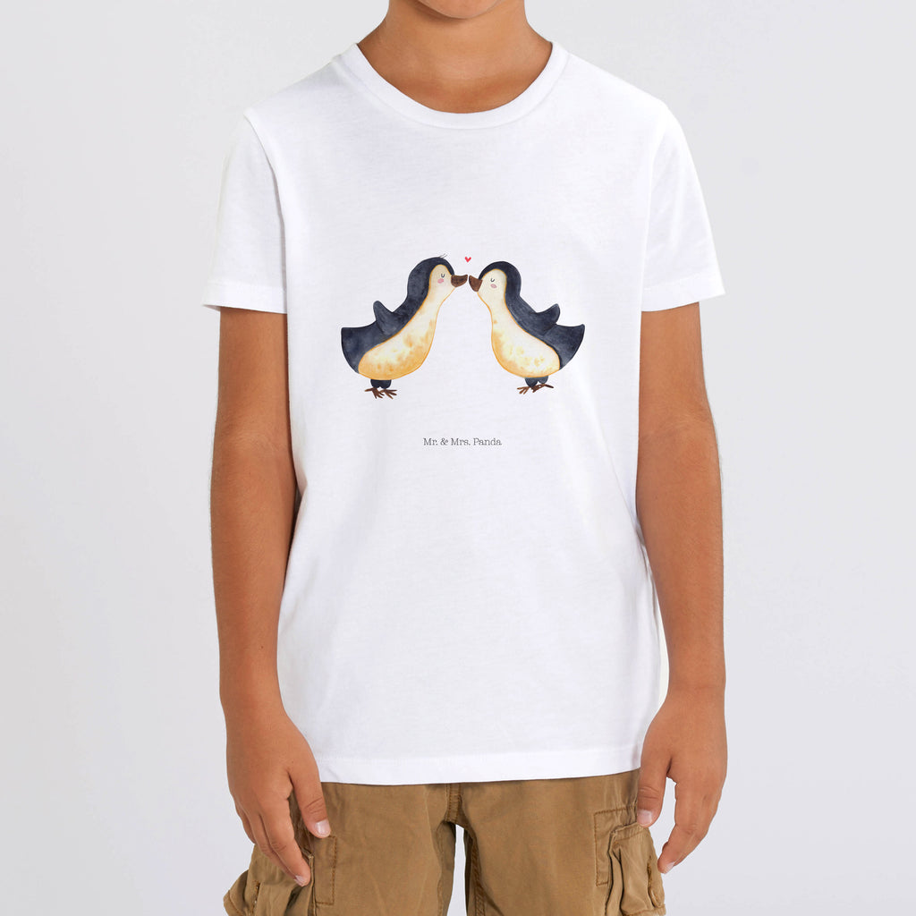 Organic Kinder T-Shirt Pinguin Liebe Kinder T-Shirt, Kinder T-Shirt Mädchen, Kinder T-Shirt Jungen, Liebe, Partner, Freund, Freundin, Ehemann, Ehefrau, Heiraten, Verlobung, Heiratsantrag, Liebesgeschenk, Jahrestag, Hocheitstag, Pinguin, Pinguine, Pinguin Paar, Pinguinpaar, Pinguin Liebe, Paar, Pärchen. Liebespaar, Liebesbeweis, Liebesspruch, Hochzeitstag, Geschenk Freund, Geschenk Freundin, Verlobte, Verlobter, Love, Geschenk Hochzeitstag, Geschenkidee, Hochzeit, Gastgeschenk