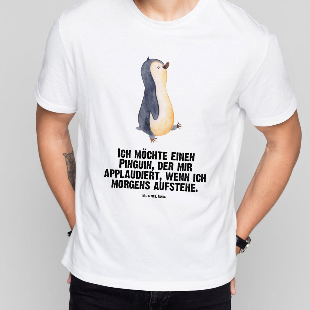 T-Shirt Standard Pinguin marschierend T-Shirt, Shirt, Tshirt, Lustiges T-Shirt, T-Shirt mit Spruch, Party, Junggesellenabschied, Jubiläum, Geburstag, Herrn, Damen, Männer, Frauen, Schlafshirt, Nachthemd, Sprüche, Pinguin, Pinguine, Frühaufsteher, Langschläfer, Bruder, Schwester, Familie